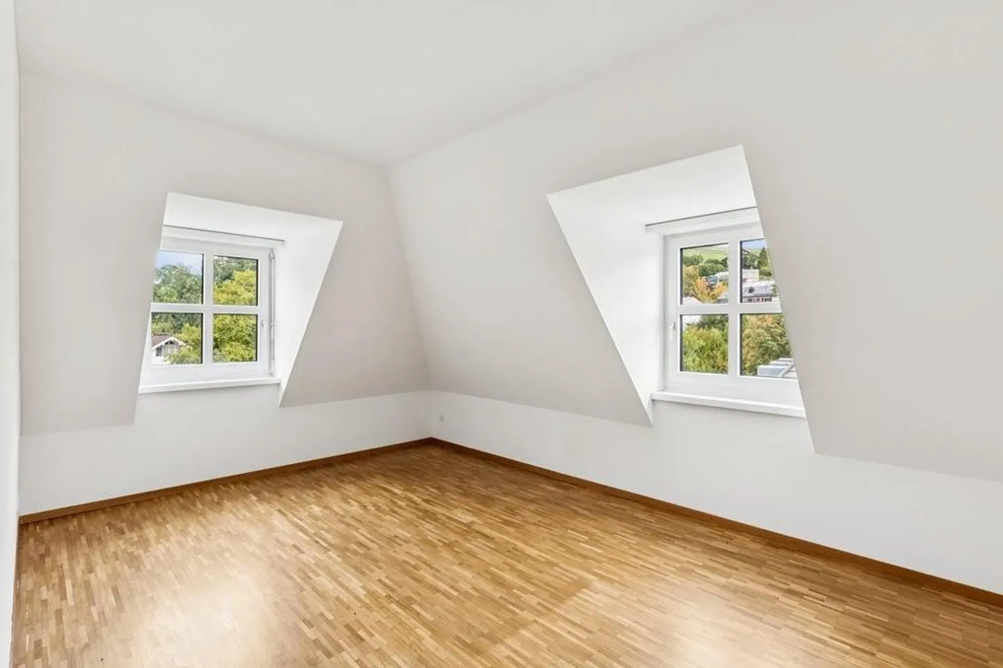 Charming Maisonette Apartment - Photo 6 of 12