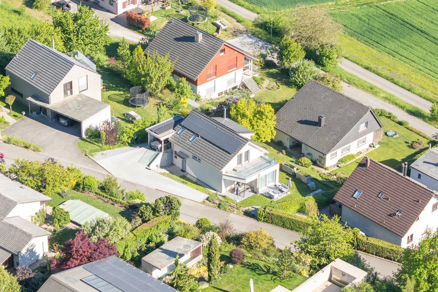 Freistehendes EFH mit Galerie - Foto 3 von 17