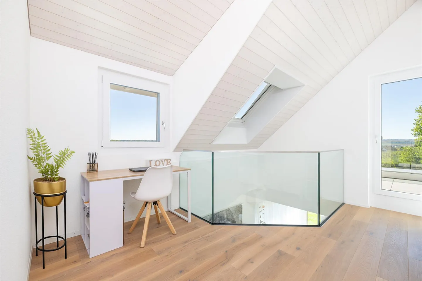 Freistehendes EFH mit Galerie - Foto 14 von 17