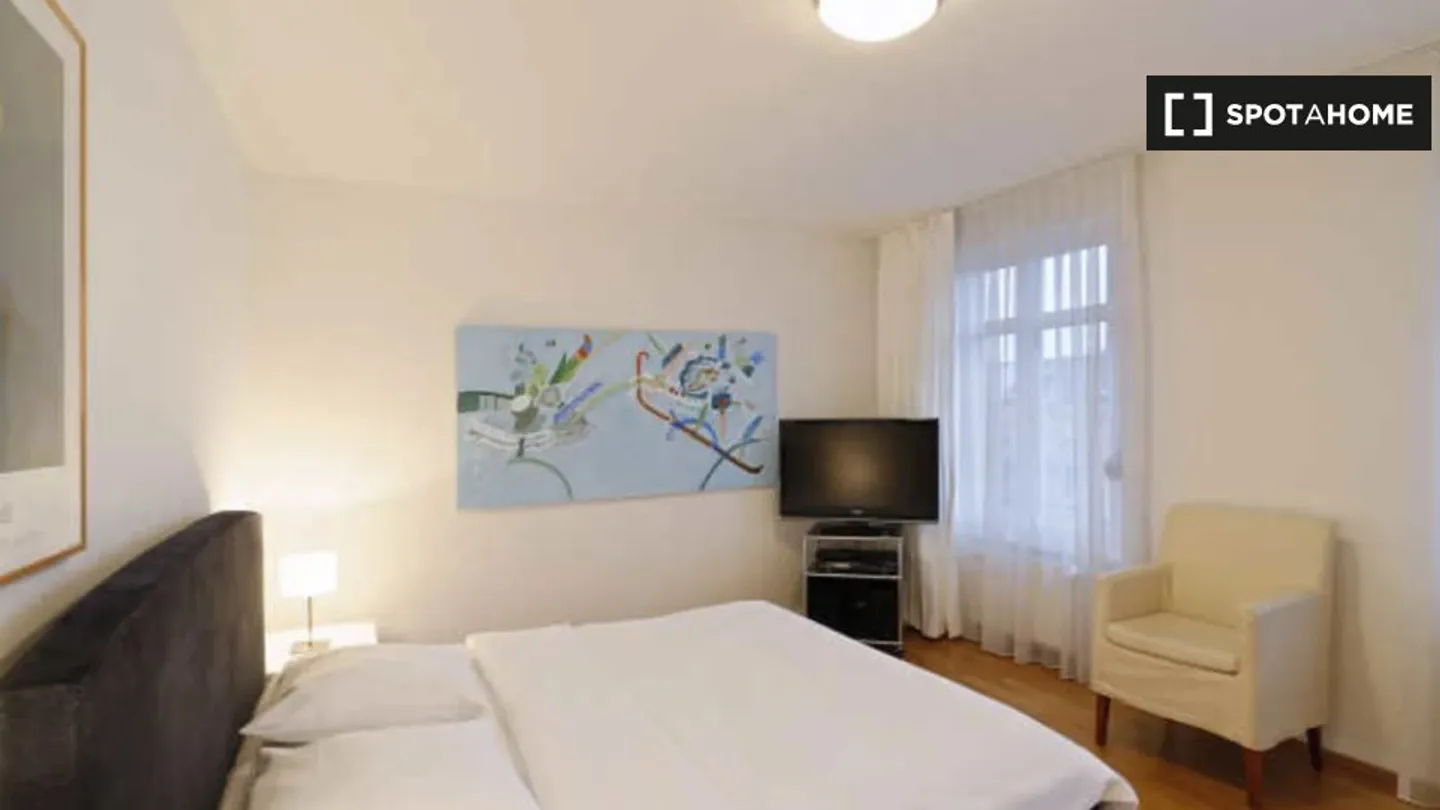 Discover, visit and rent your new home online with full confidence. - Photo 2 of 9