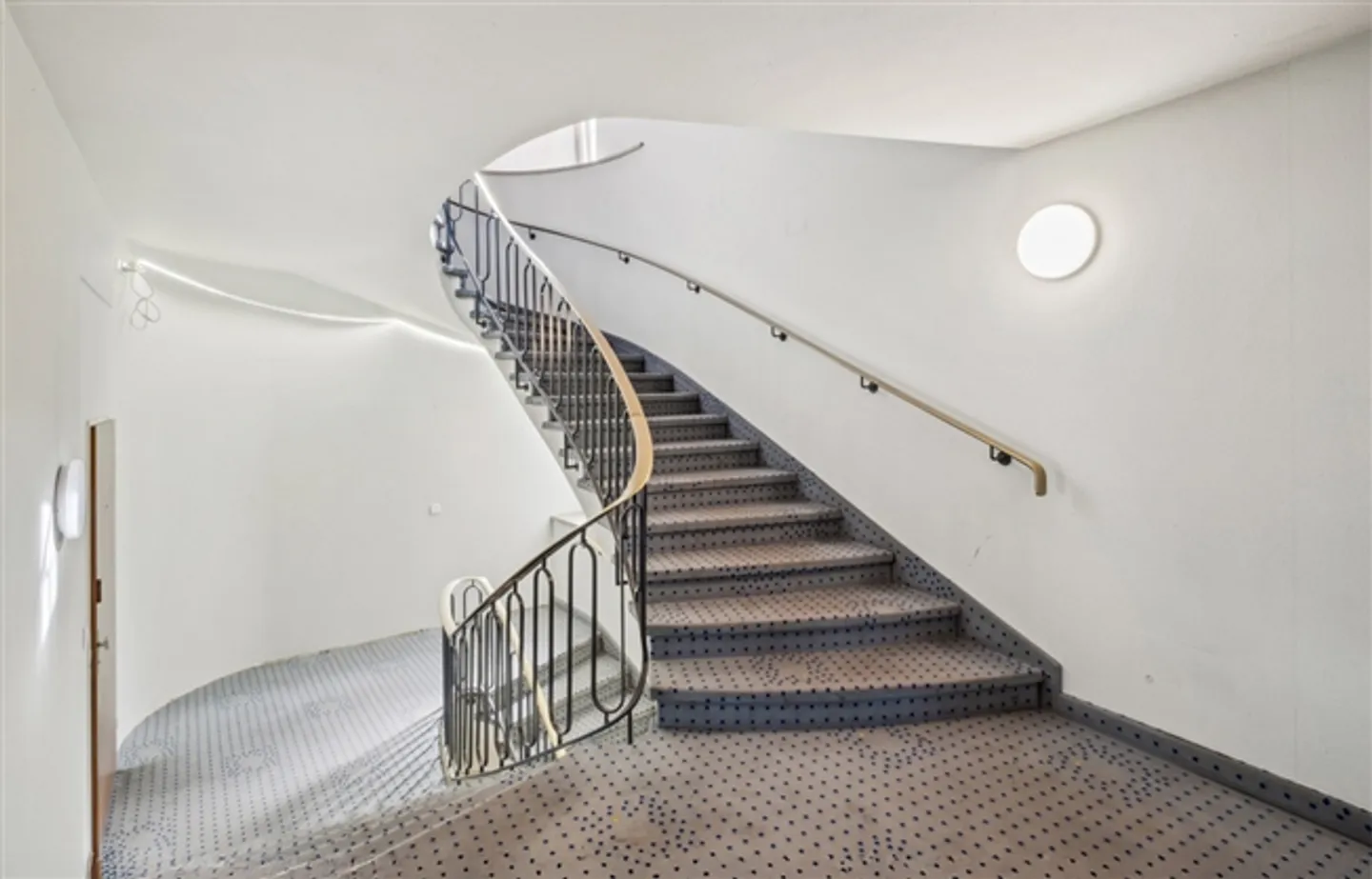 Il tuo studio nella migliore posizione a Lucerna - Foto 7 di 9