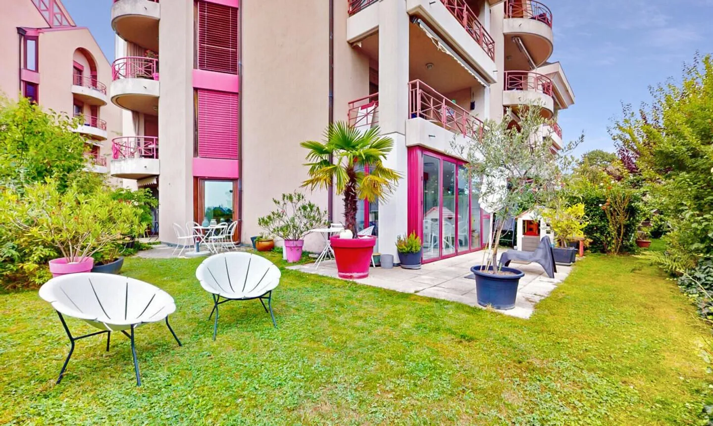 Magnifique appartement de 3,5 pces avec jardin au calme absolu à Pully - Photo 1 sur 11