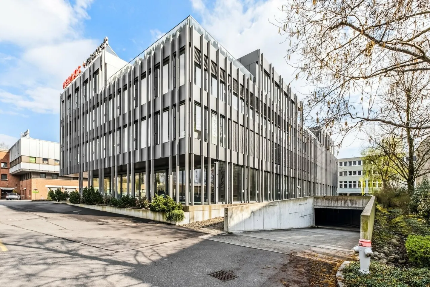 Ufficio moderno e luminoso a Steinhausen - pronto per essere occupato - Foto 9 di 9