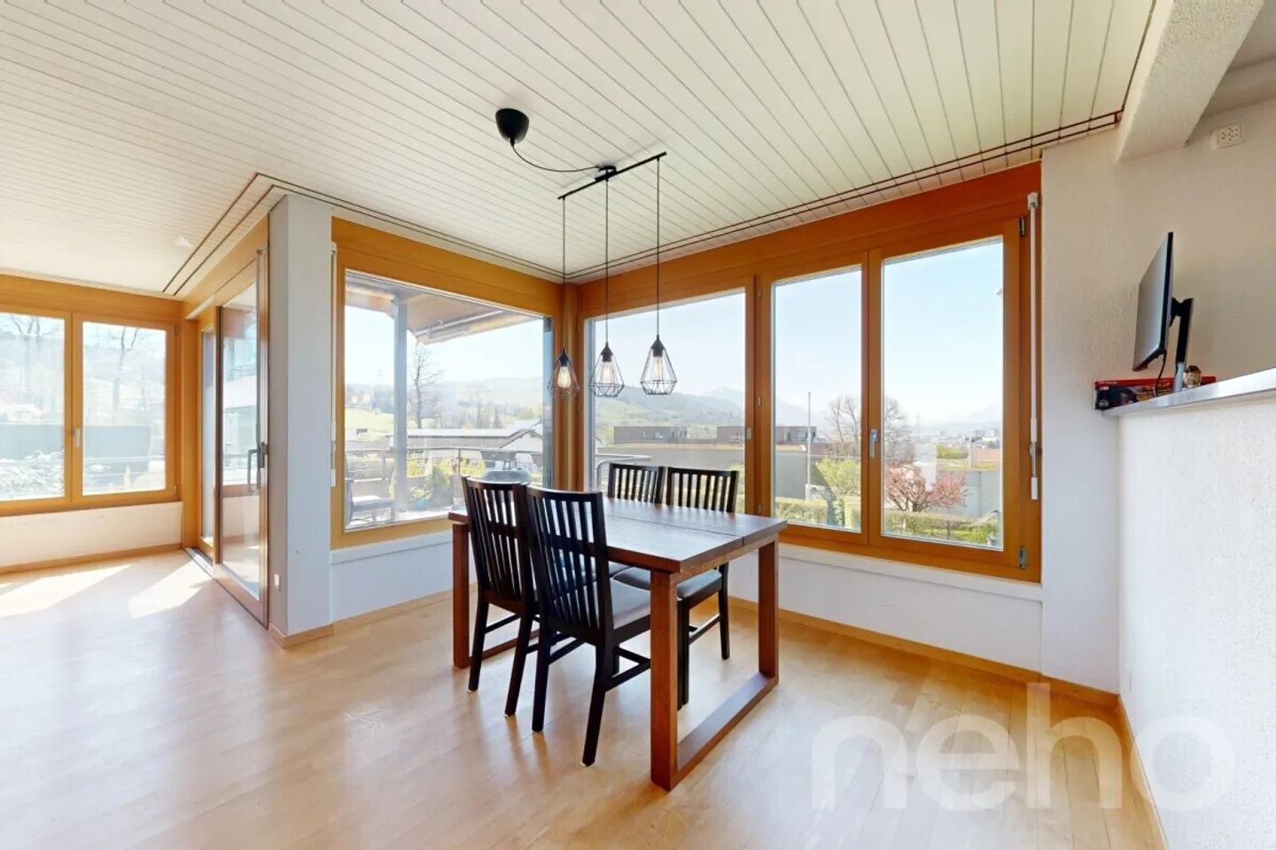 Helle Wohnung mit Aussicht - Foto 4 von 13