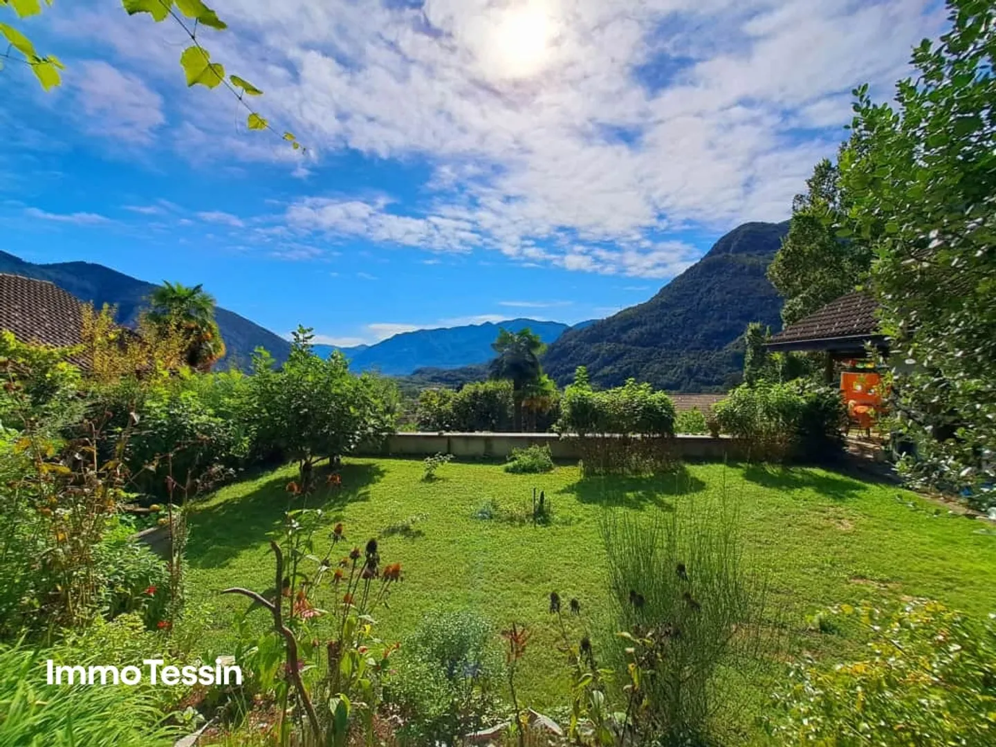 Bel appartement sous les combles à Centovalli avec une vue panoramique à couper le souffle sur les montagnes tessinoises - Photo 4 sur 13