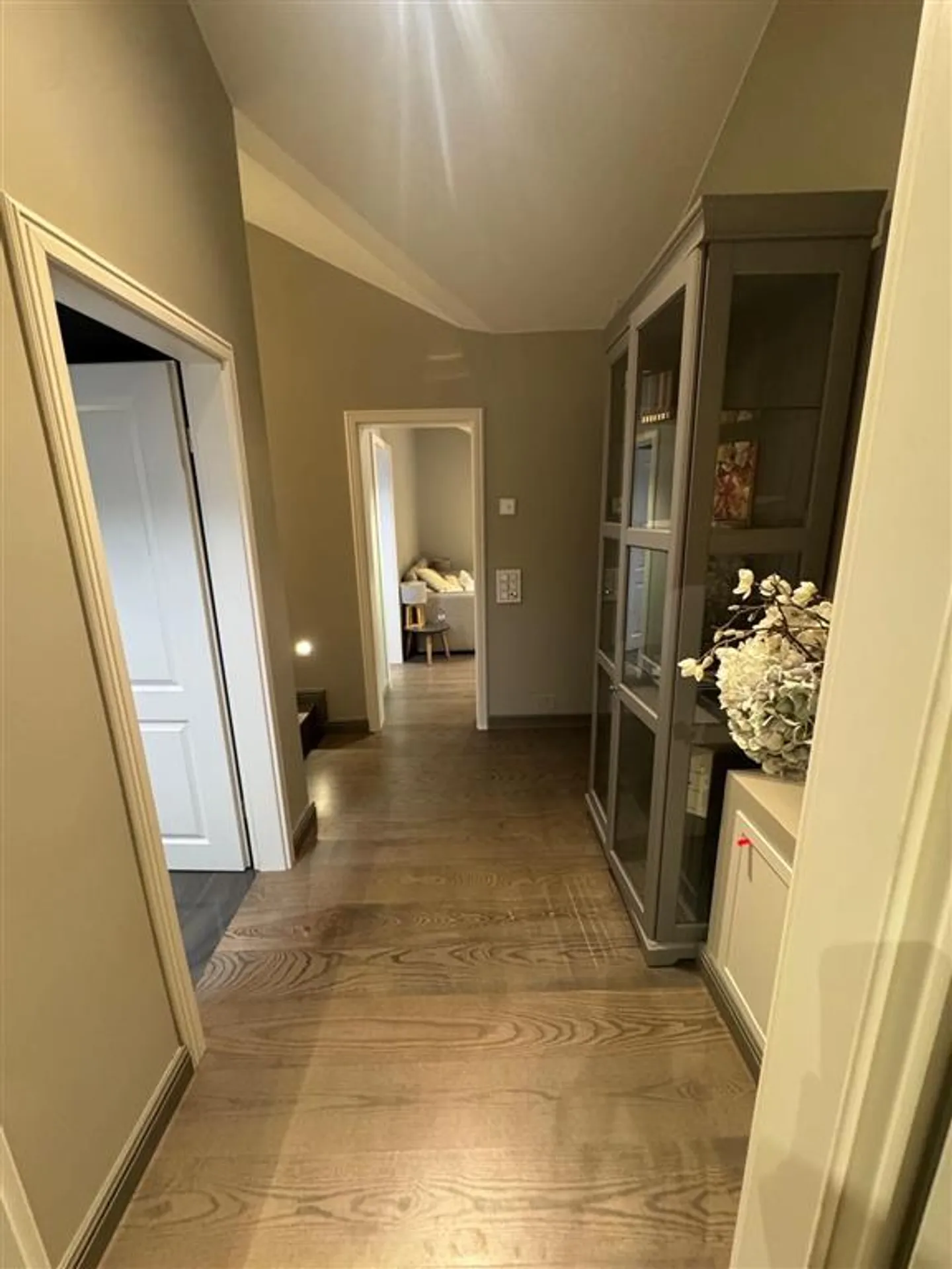 Luxuswohnung mit Garten - Foto 4 von 11