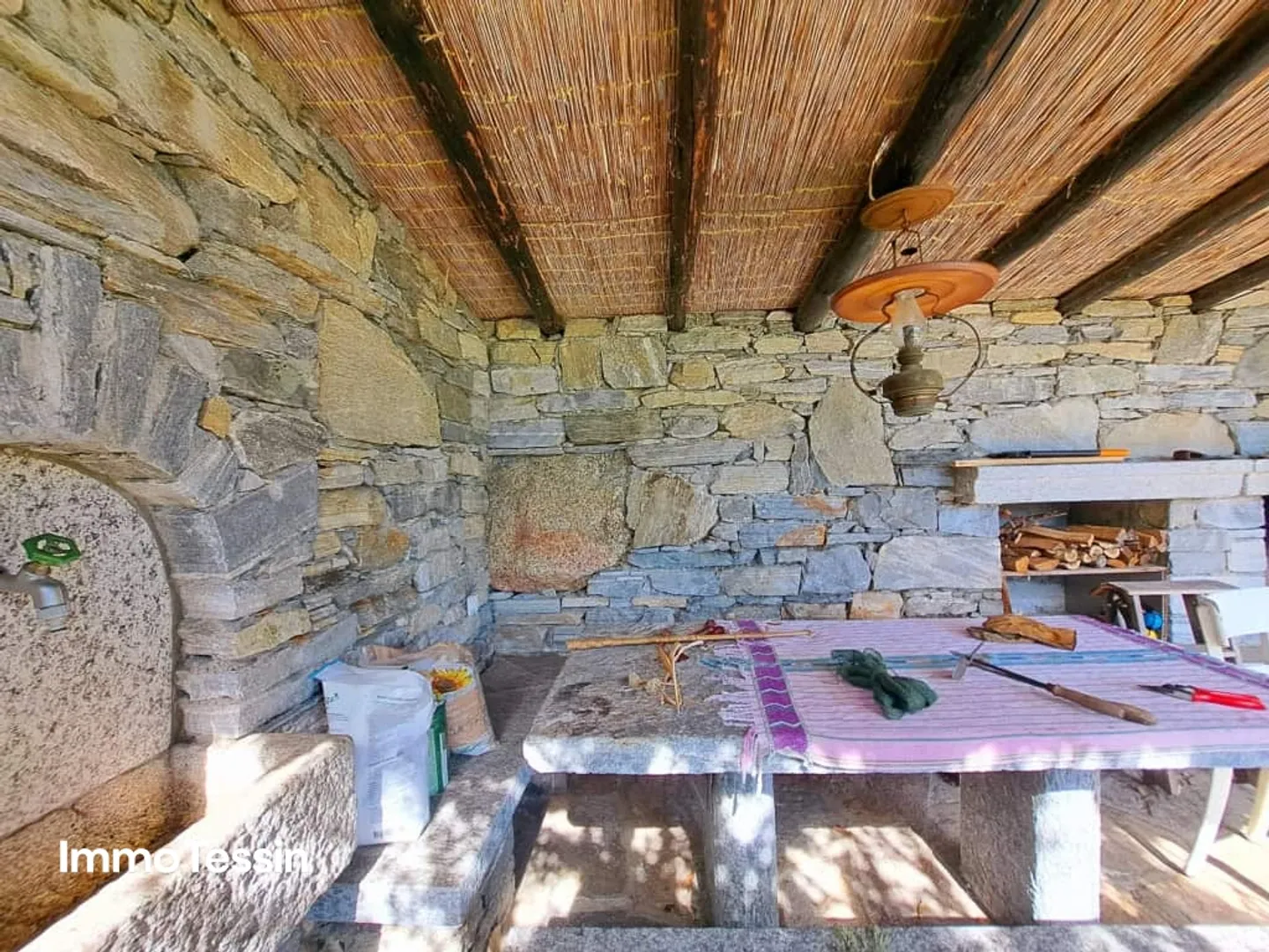 Bel appartement sous les combles à Centovalli avec une vue panoramique à couper le souffle sur les montagnes tessinoises - Photo 5 sur 13