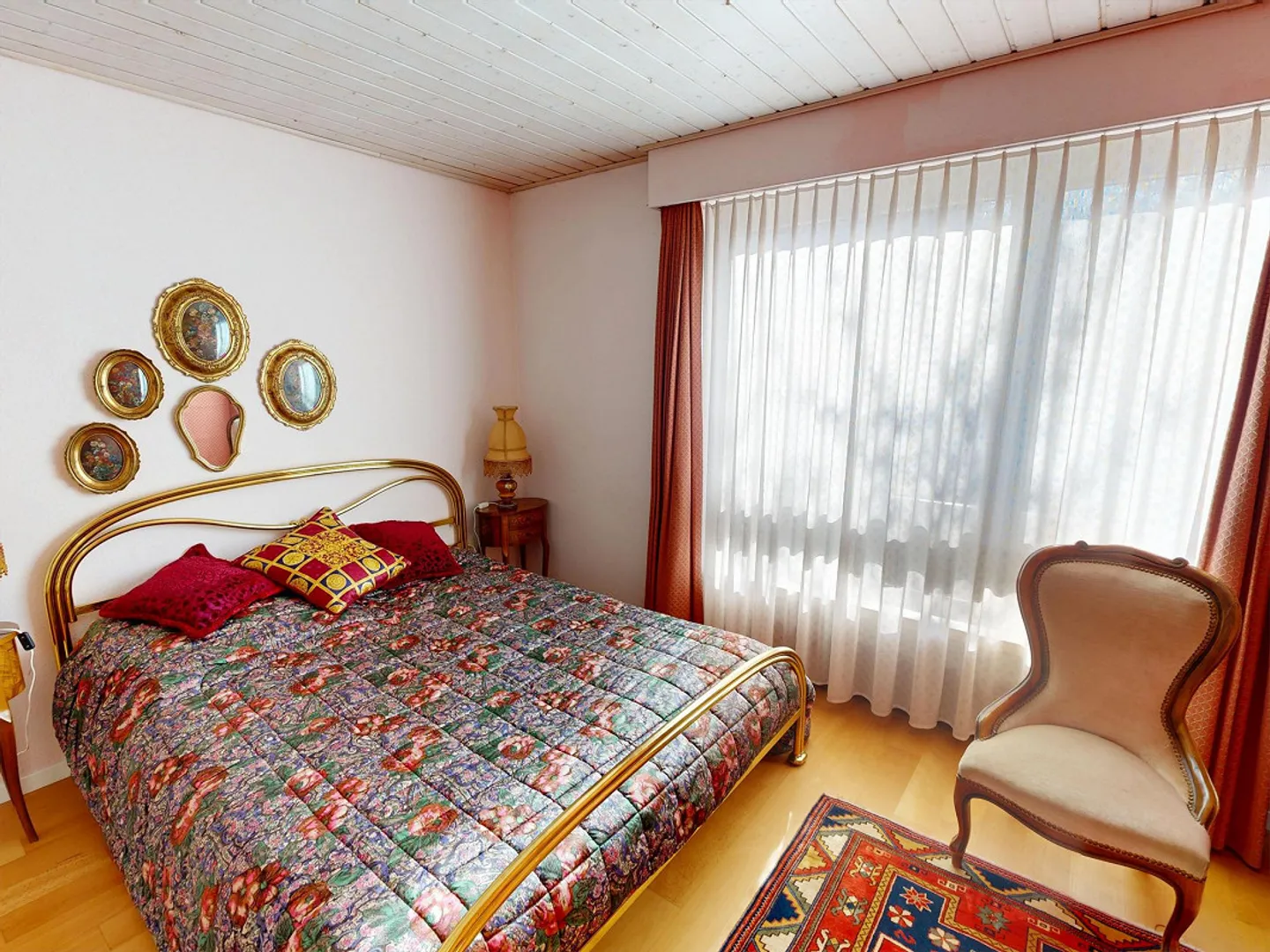 Traumhaftes Einfamilienhaus mit Pool - Foto 10 von 19