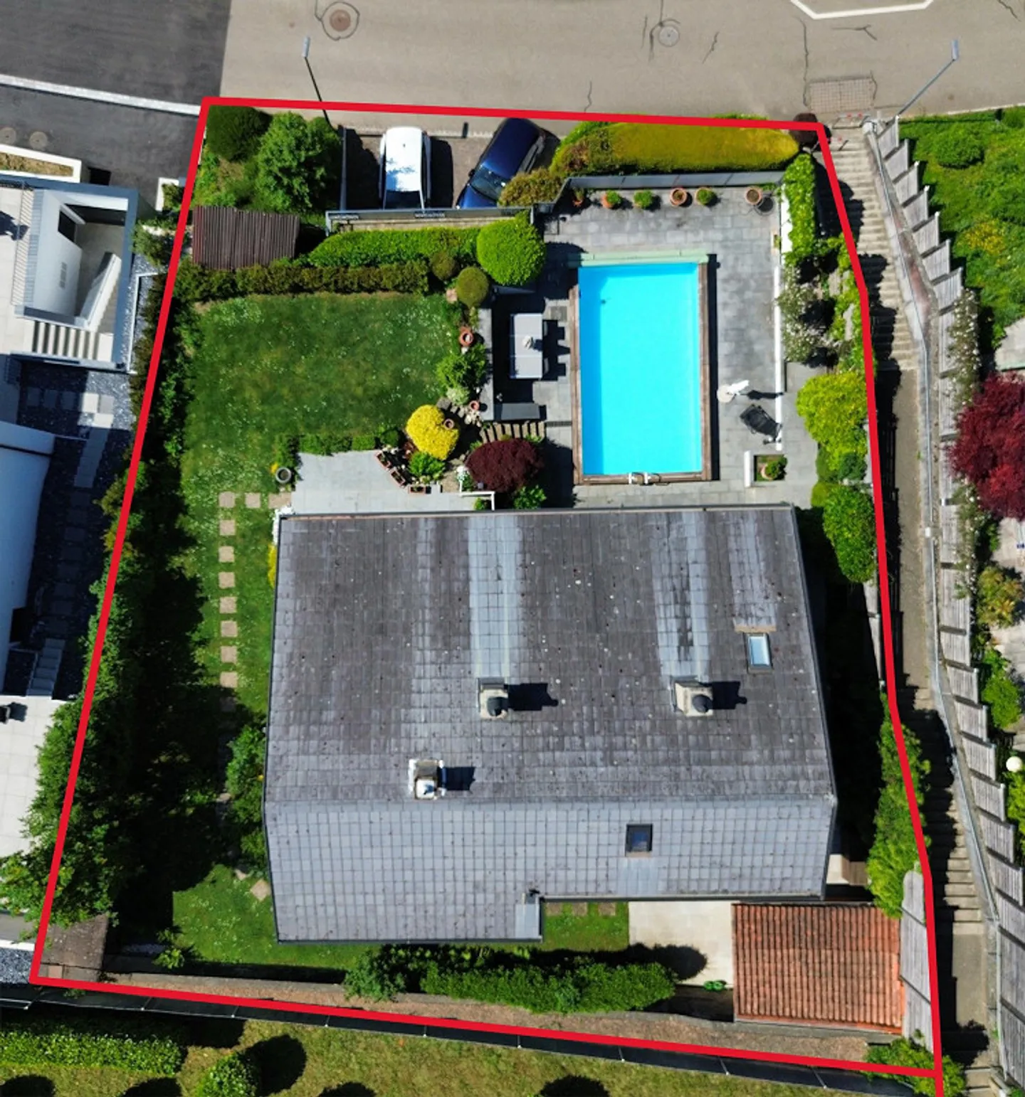 Traumhaftes Einfamilienhaus mit Pool - Foto 2 von 19