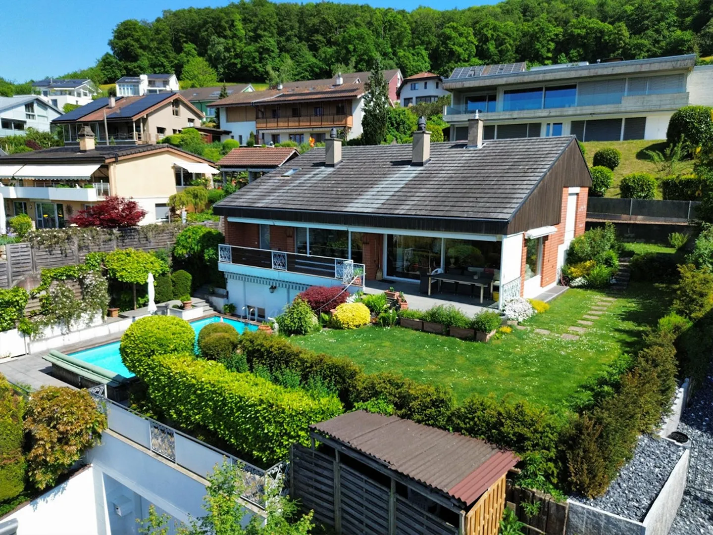 Traumhaftes Einfamilienhaus mit Pool - Foto 17 von 19