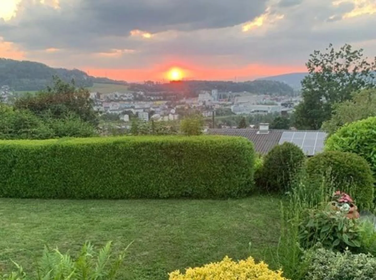 Traumhaftes Einfamilienhaus mit Pool - Foto 18 von 19