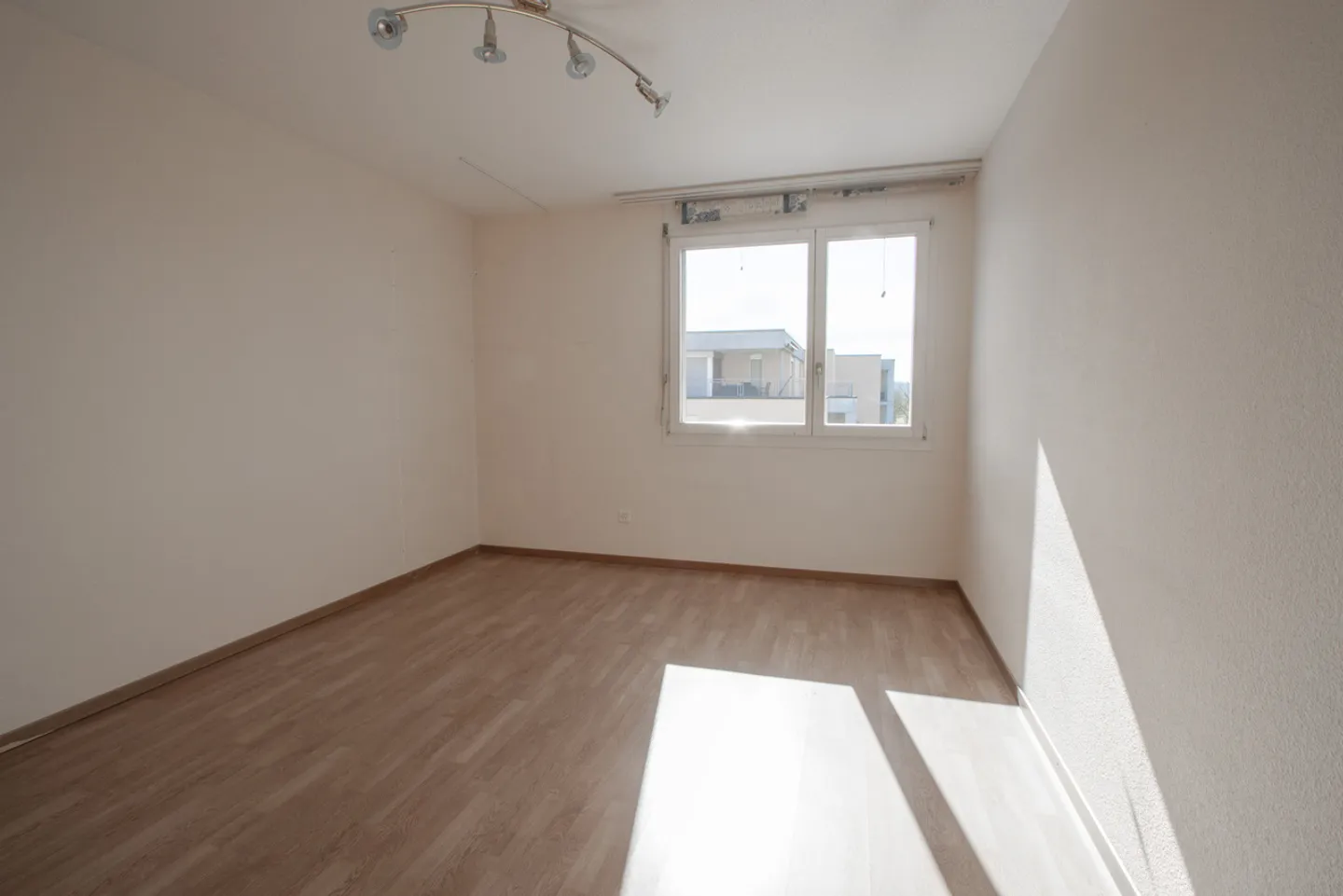 Appartamento attraente di 4,5 stanze in un paradiso rurale in vendita! - Foto 8 di 14
