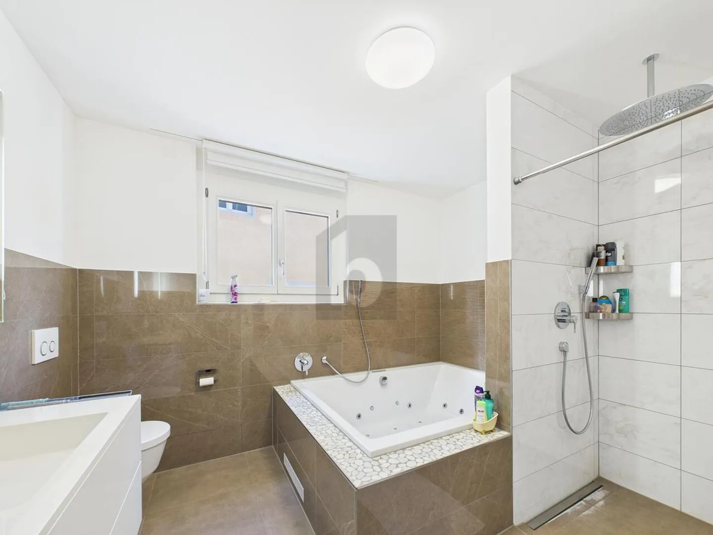 Appartamento in affitto - Foto 4 di 6