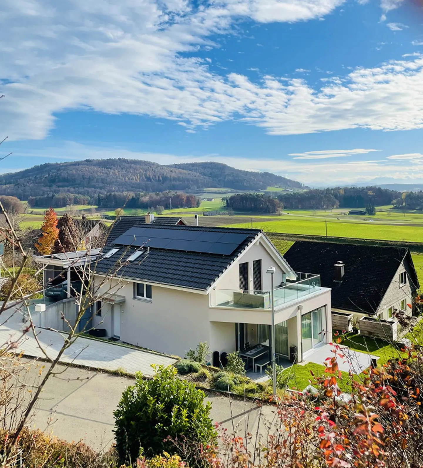 6 ½ Maison individuelle avec galerie - Photo 1 sur 13