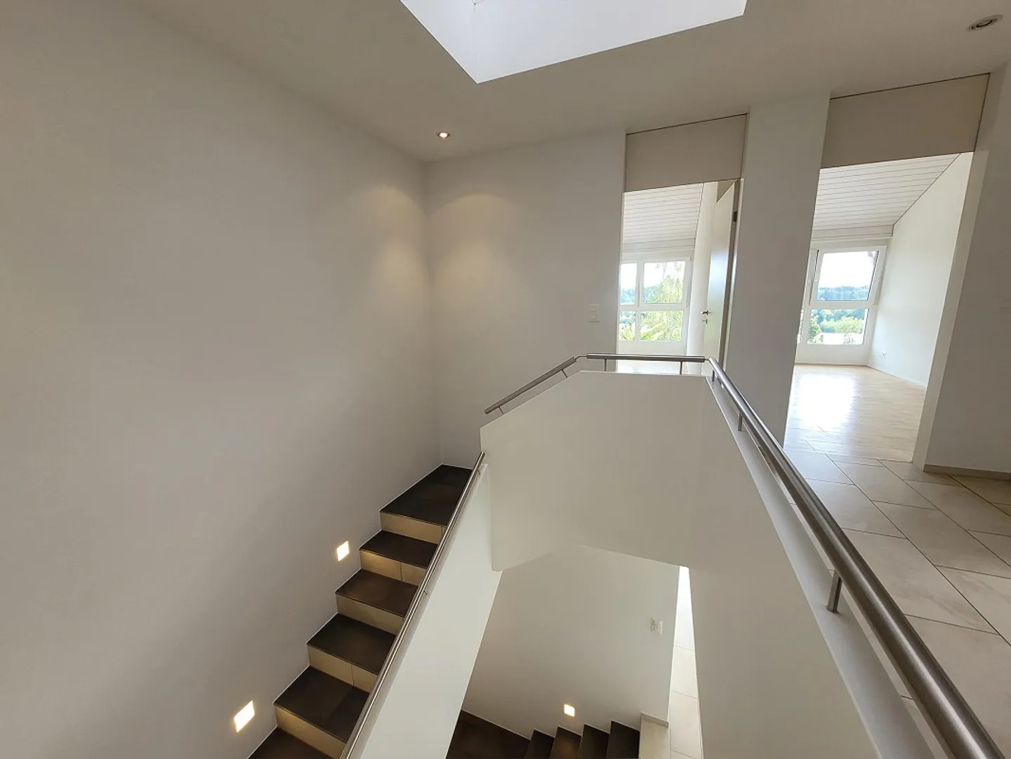 Casa familiare semi-indipendente in una posizione tranquilla e centrale - Foto 7 di 15
