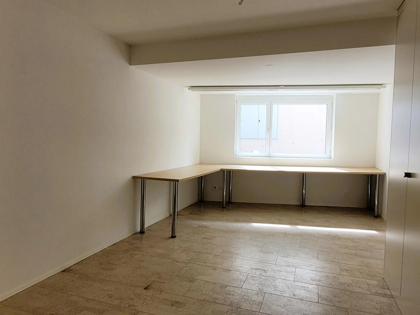 Casa familiare semi-indipendente in una posizione tranquilla e centrale - Foto 12 di 15