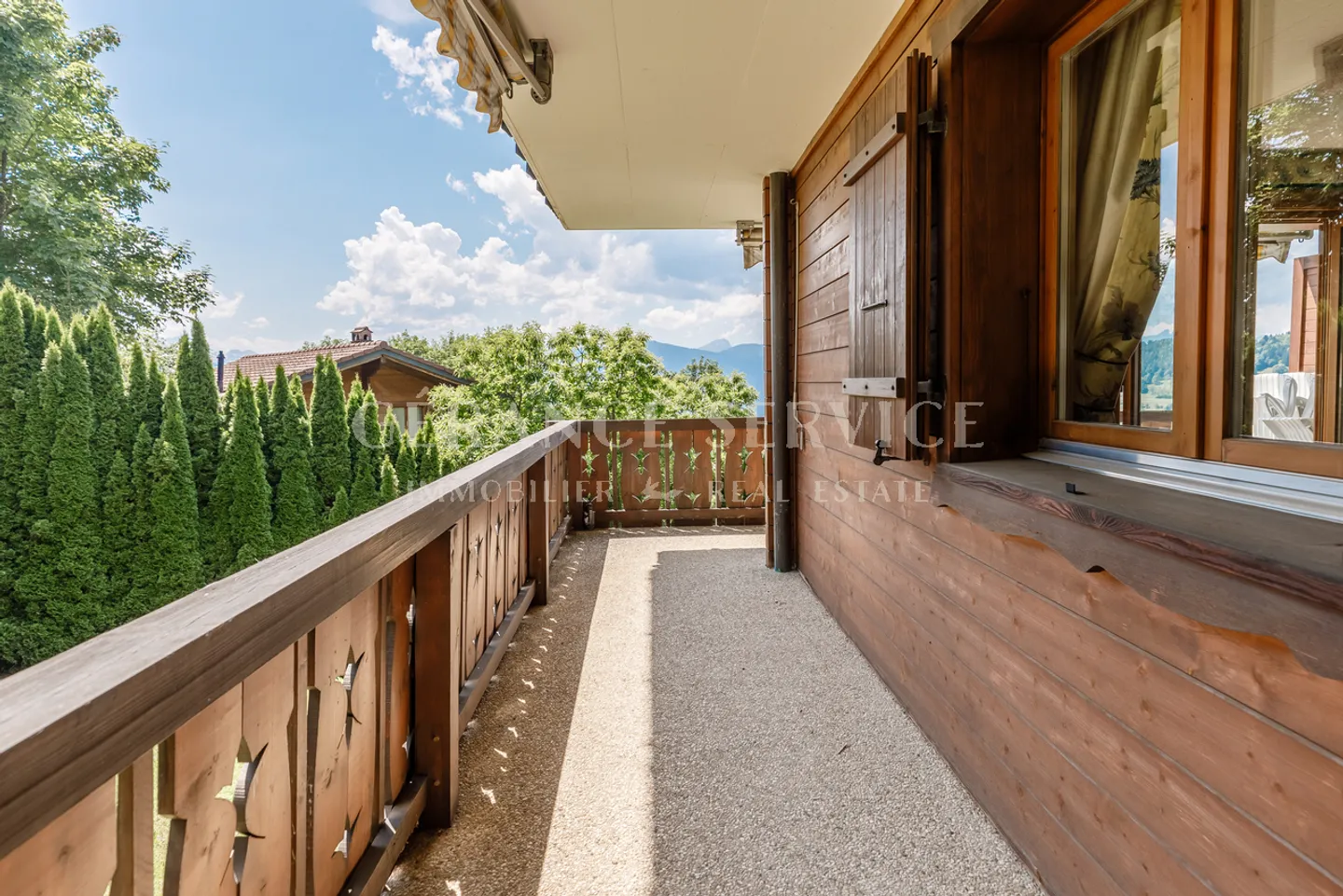 Ambassador 6 - Photo 7 of 19