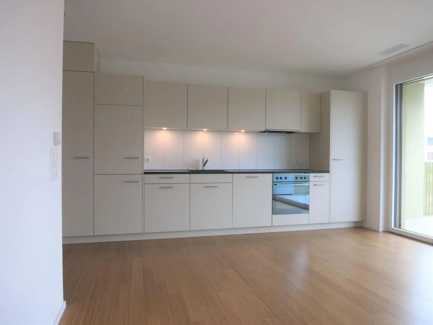 Moderne 1.5-Zimmer-Wohnung - Foto 3 von 10