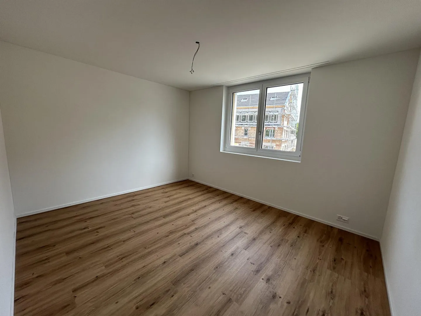 Modernes Apartment mit Balkon - Foto 7 von 13
