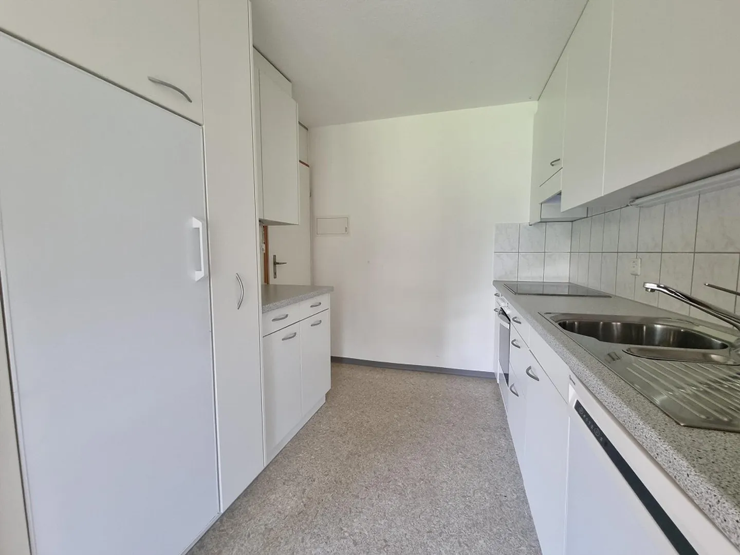 Helle Wohnung mit Blick ins Grüne - Foto 2 von 7