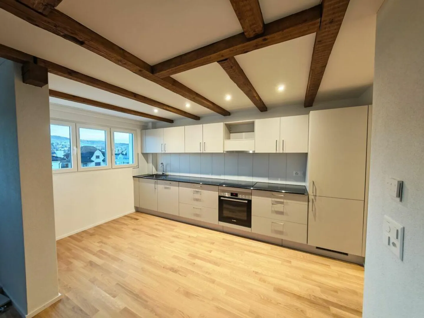 Freshly renovated 3.5 room apartment - Photo 1 of 5
