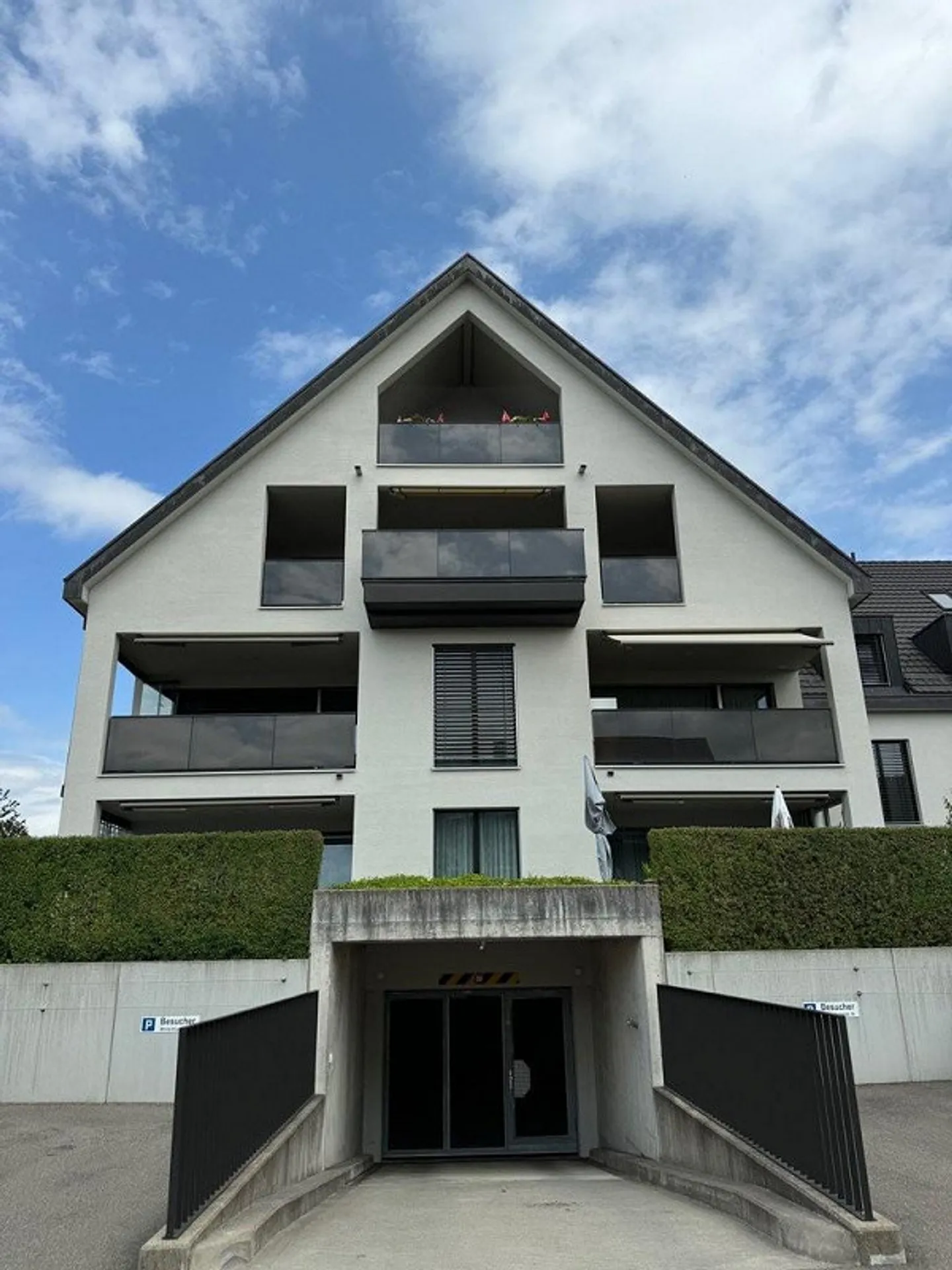 Dreamlike 5.5-room apartment in the green for rent - Photo 1 of 8