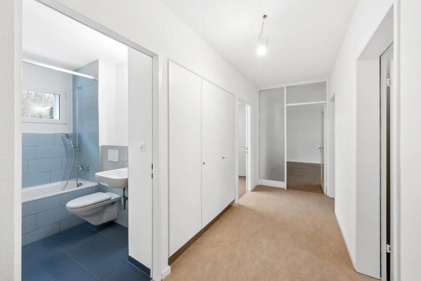 Freshly renovated 2.5-room apartment in a quiet location in Riehen - Photo 1 of 5