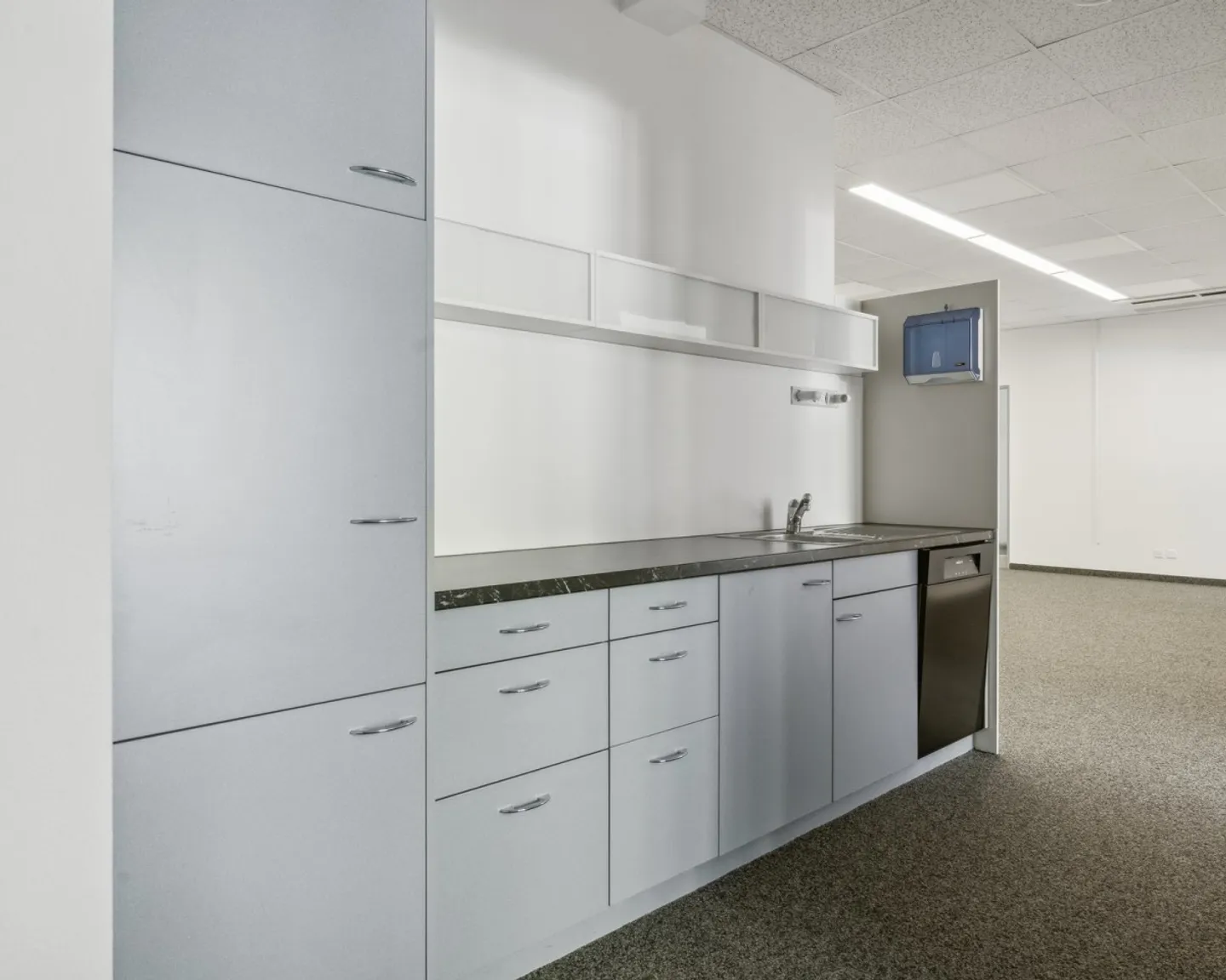 Spazio ufficio in affitto - Foto 3 di 7