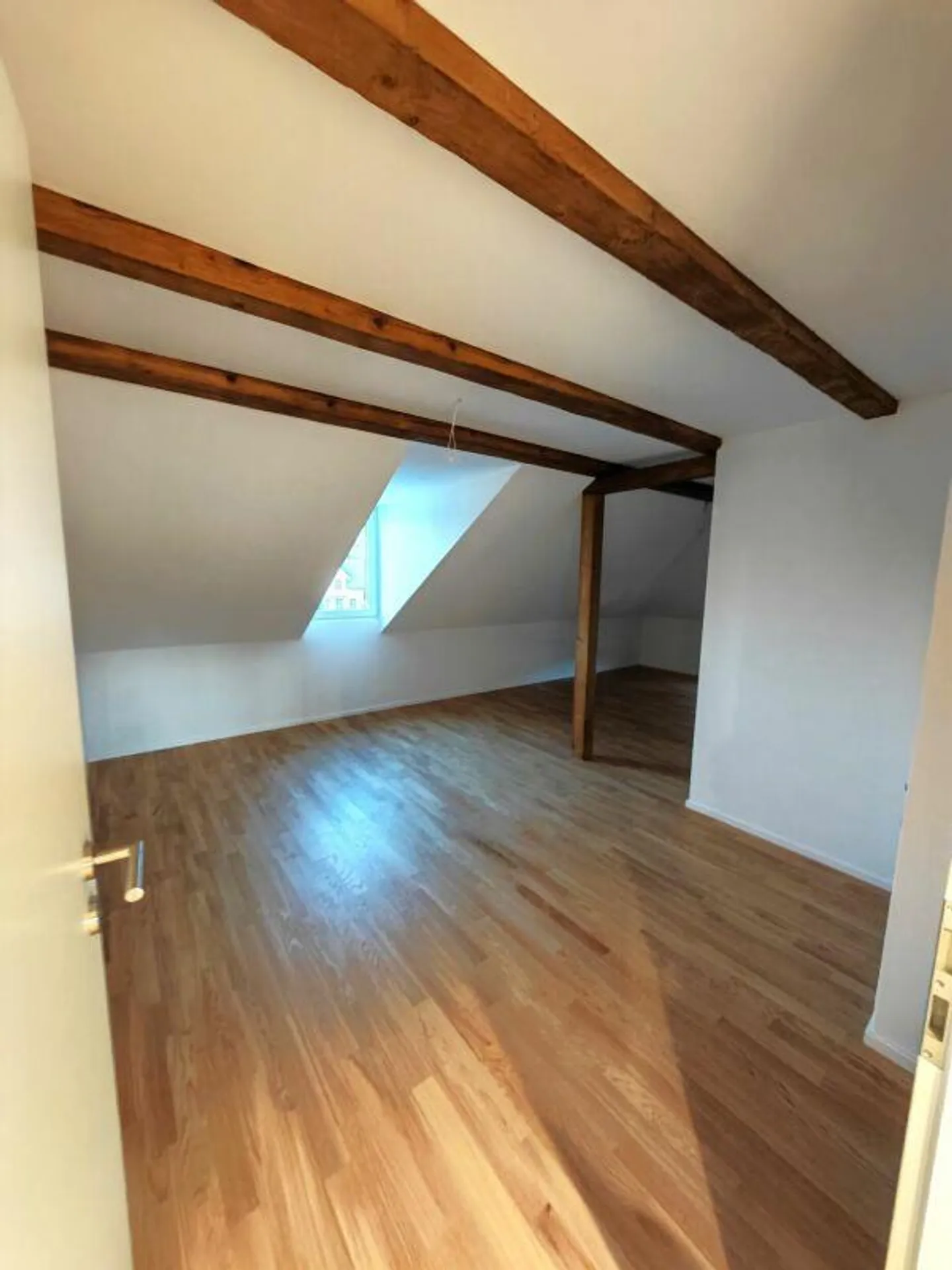 Freshly renovated 3.5 room apartment - Photo 4 of 5