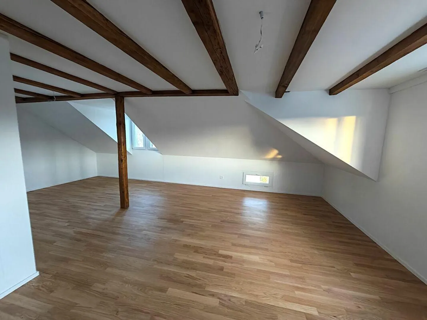 Freshly renovated 3.5 room apartment - Photo 5 of 5