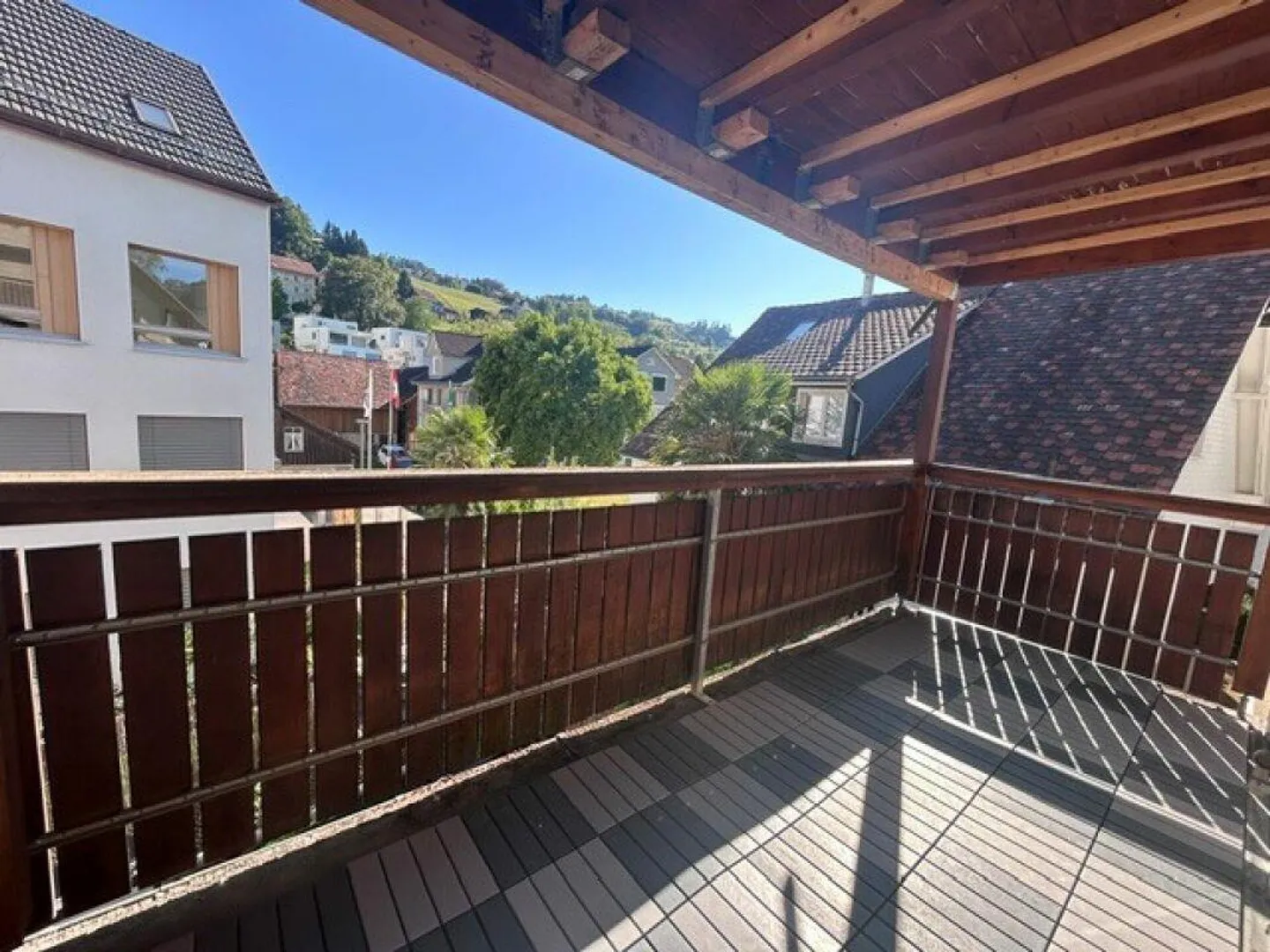 Luminoso e bellissimo appartamento di 3.5 locali con balcone in affitto - Foto 6 di 6