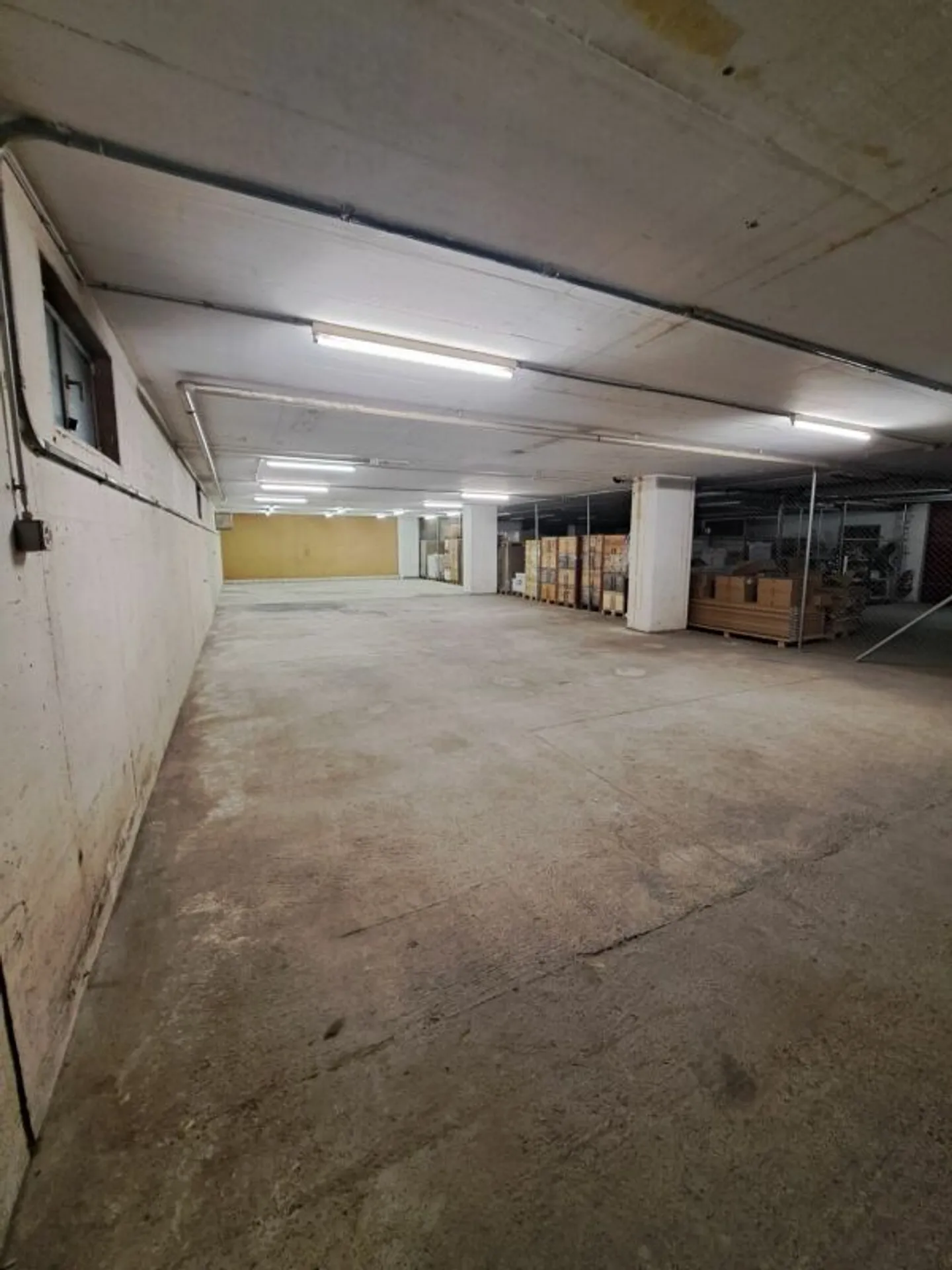 Spazio di stoccaggio di circa 167 m² - Foto 4 di 6