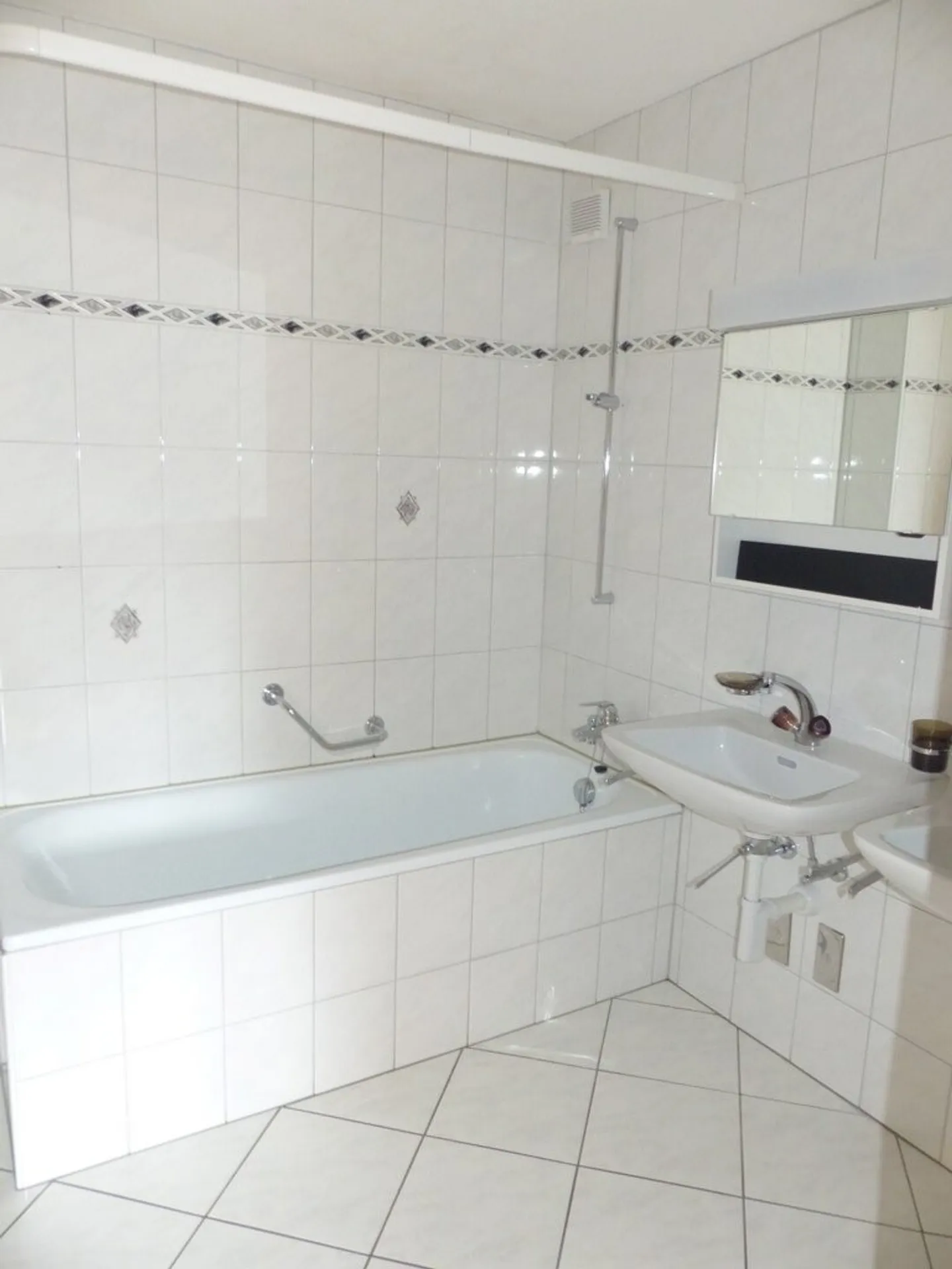 Appartement spacieux et lumineux ! - Photo 4 sur 10
