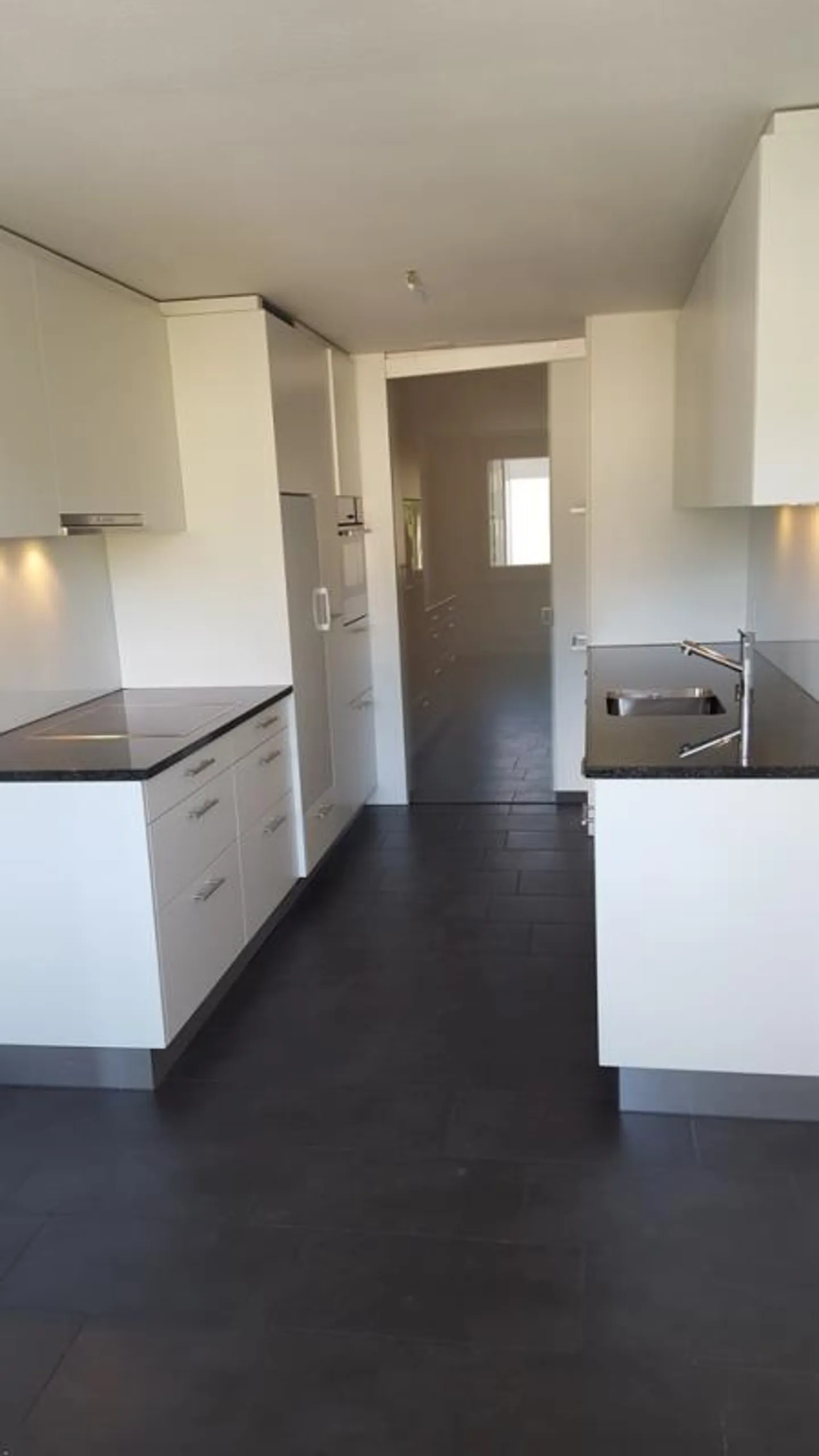 Appartamento 4 1/2 locali con vista panoramica - Foto 3 di 11