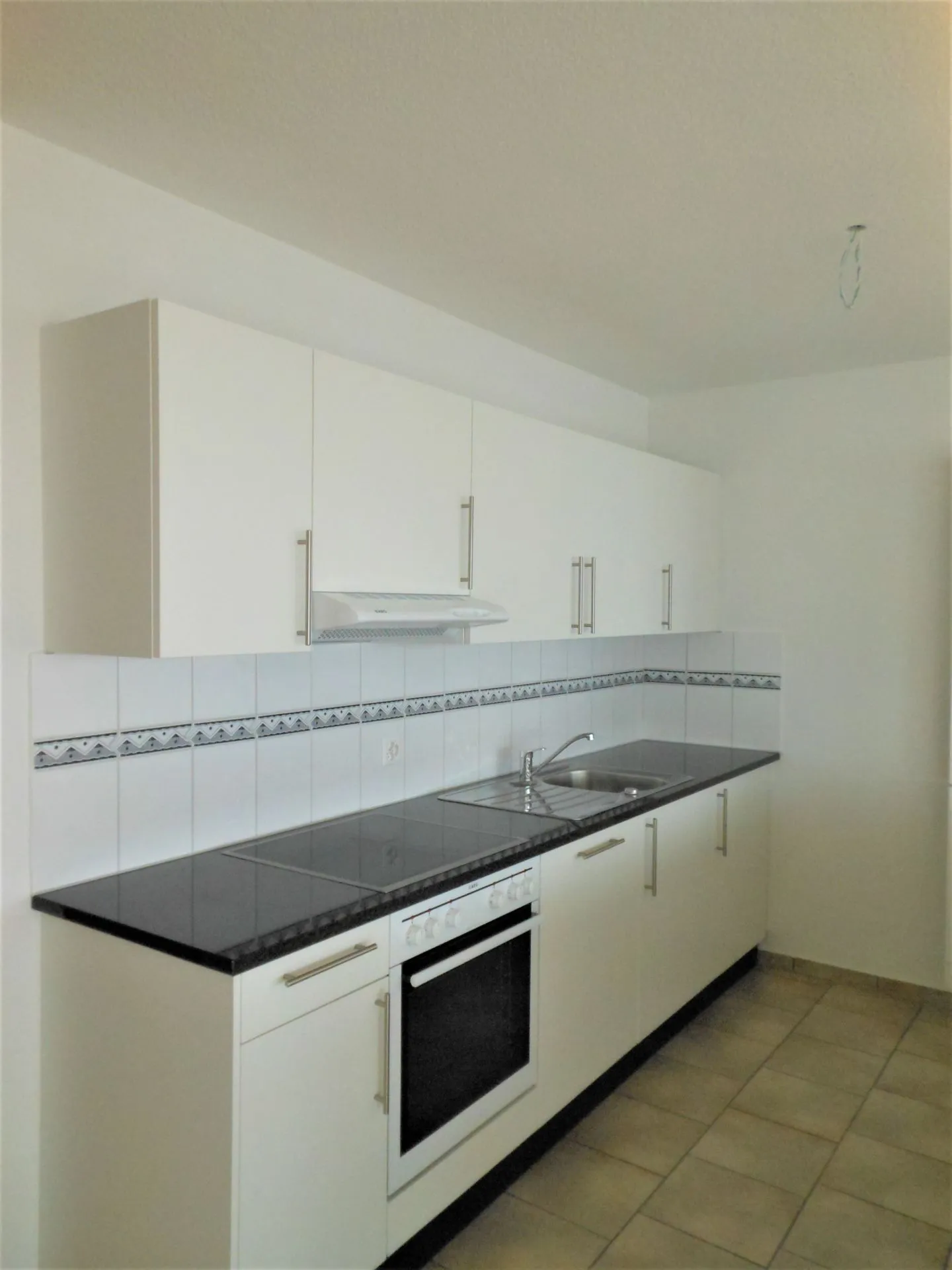 Appartement de 3,5 pièces à Zurich Nord - Photo 3 sur 6