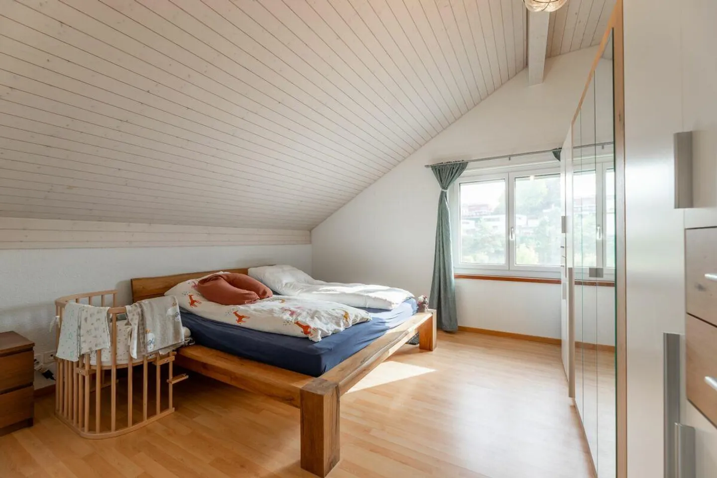 Appartement familial spacieux dans un emplacement calme - Photo 5 sur 12