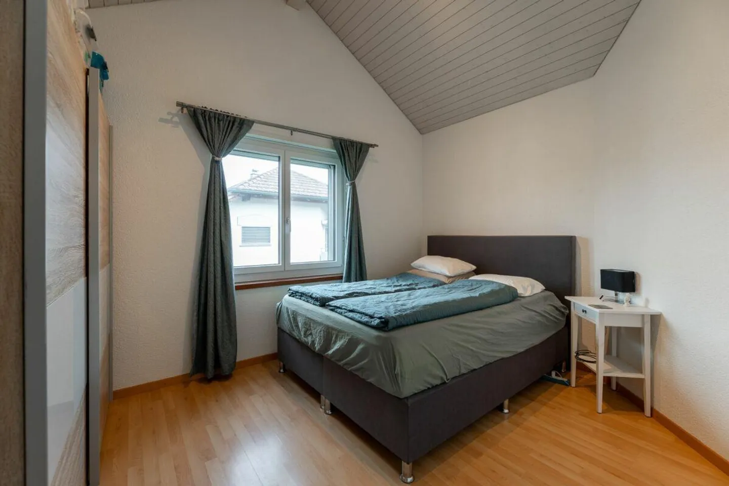 Appartement familial spacieux dans un emplacement calme - Photo 6 sur 12