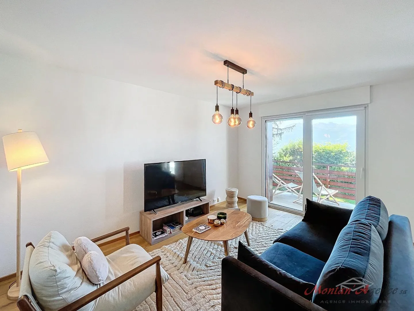 Appartement Charmant avec Piscine - Photo 2 sur 13