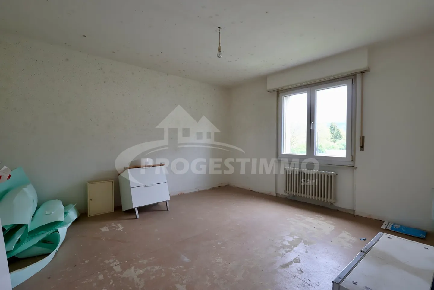 APARTMENT TO RENOVATE COMPLETELY - Photo 3 of 7