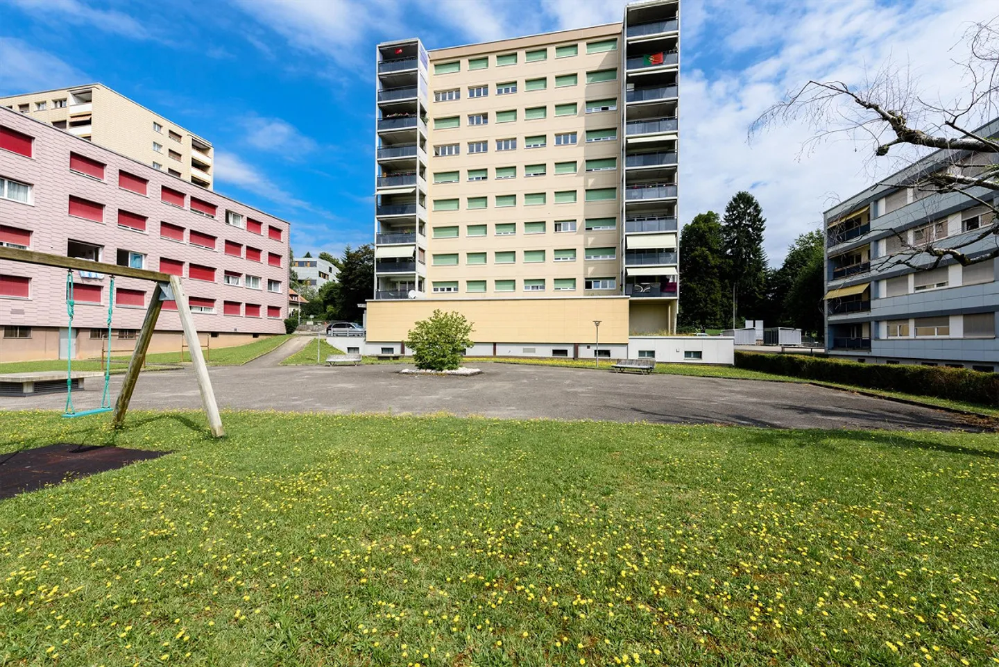 Location d'une place de parc intérieure - Photo 1 sur 2