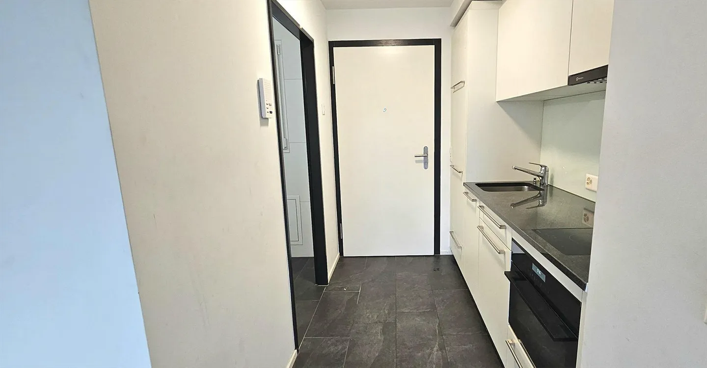 1.5-Room Attic Apartment in Kloten - Photo 4 of 9