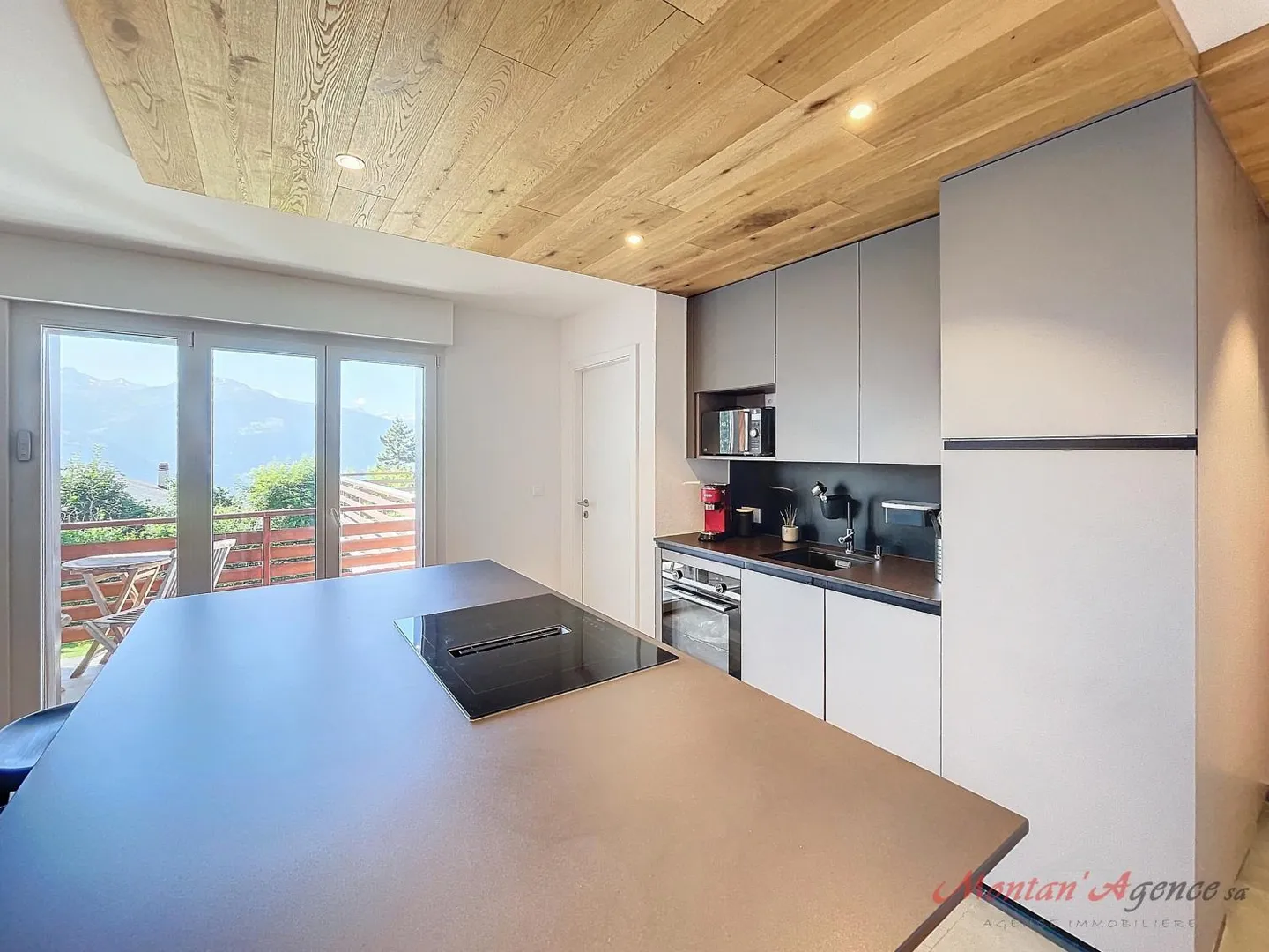 Appartement Charmant avec Piscine - Photo 4 sur 13