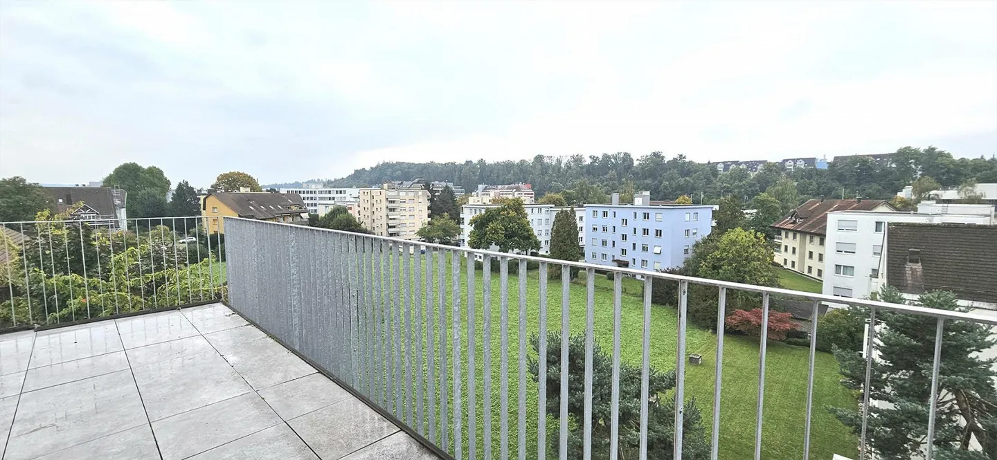 1.5-Room Attic Apartment in Kloten - Photo 9 of 9