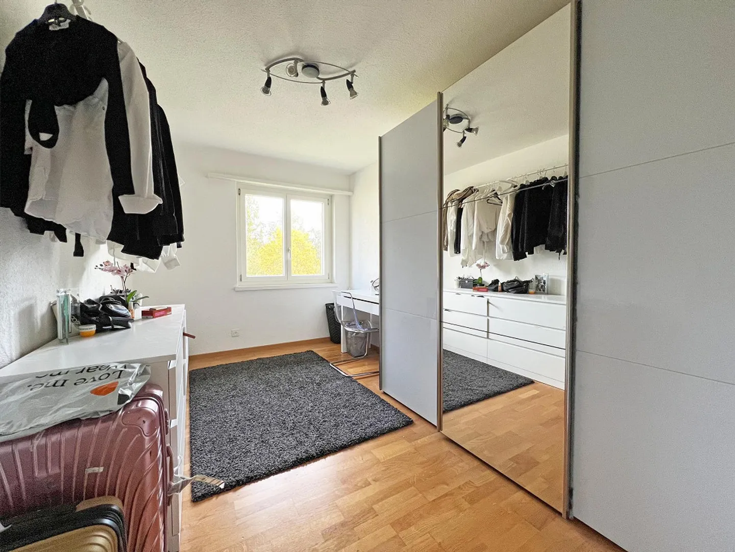 Appartement moderne de 4,5 pièces avec grand balcon - Photo 6 sur 13