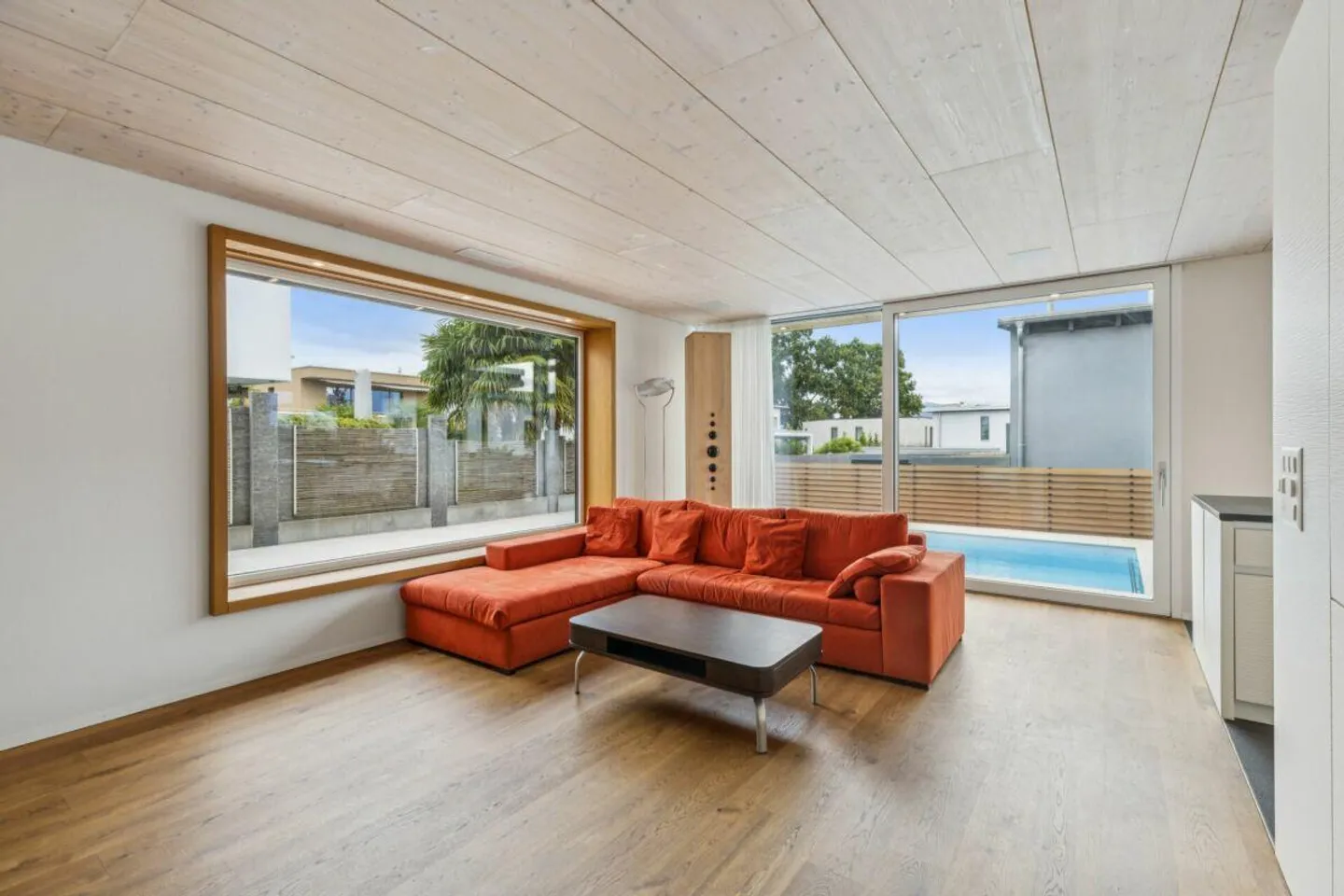 Una casa da godere - Elegante casa di 5,5 stanze con piscina, sauna e comfort - Foto 4 di 9