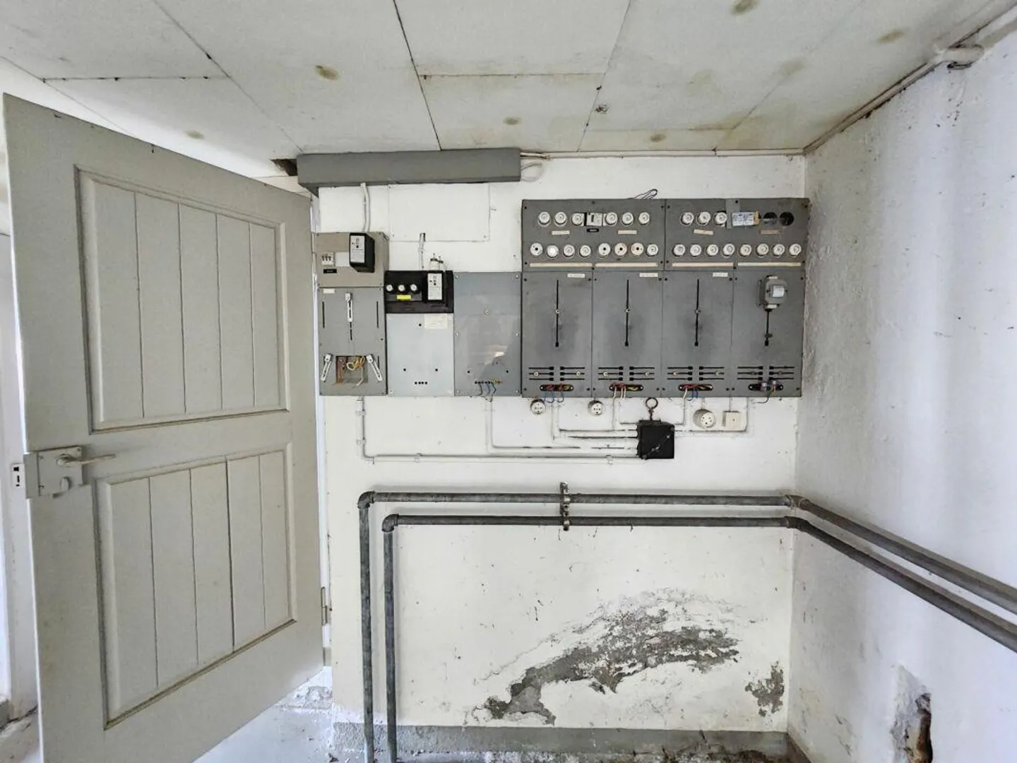 GAMBAROGNO - Property in need of renovation with three apartments - Photo 20 of 21