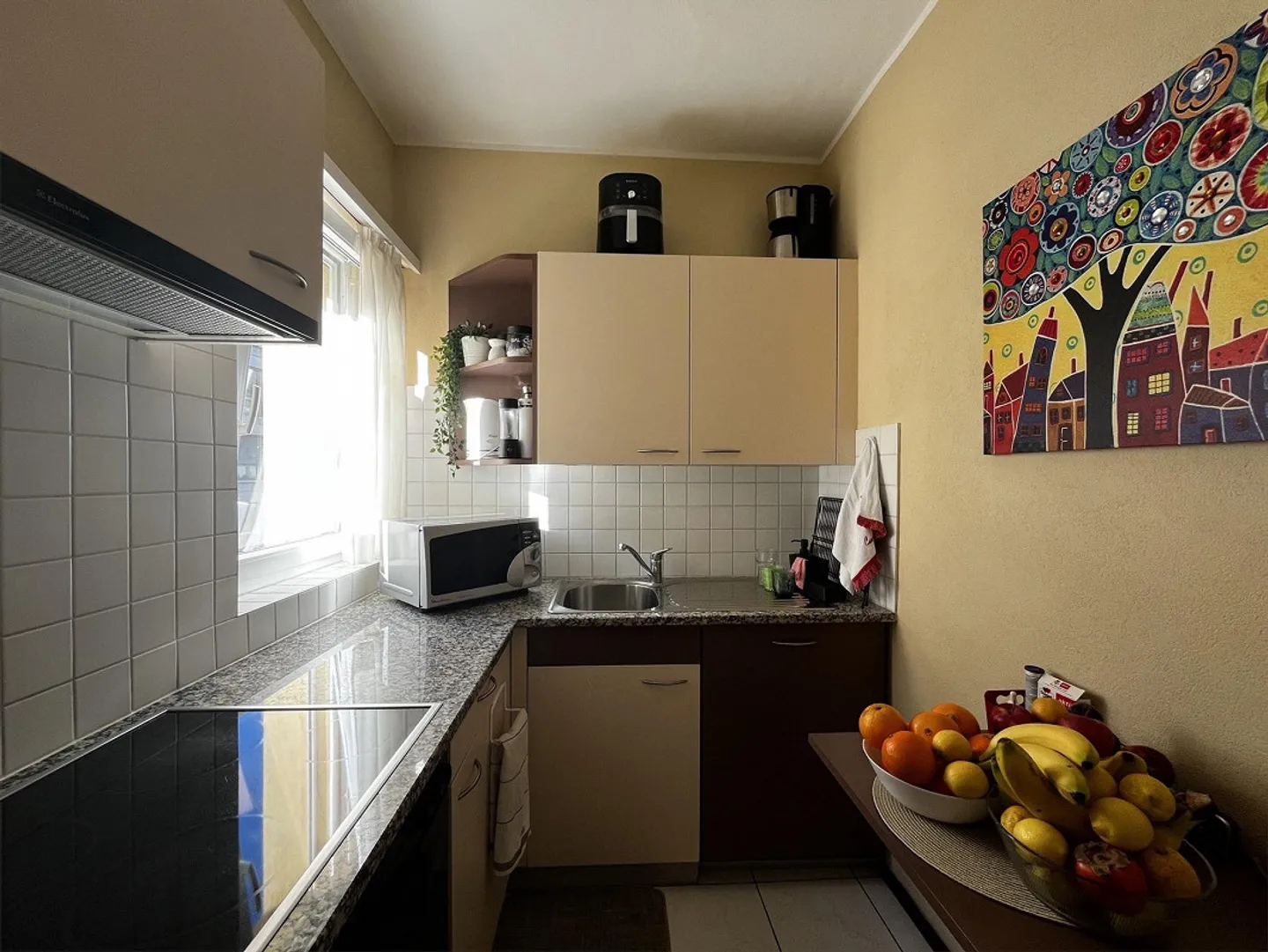 ZU VERKAUFEN HELL UND PRAKTISCH WOHNUNG IN CASSARATE - Foto 4 von 9