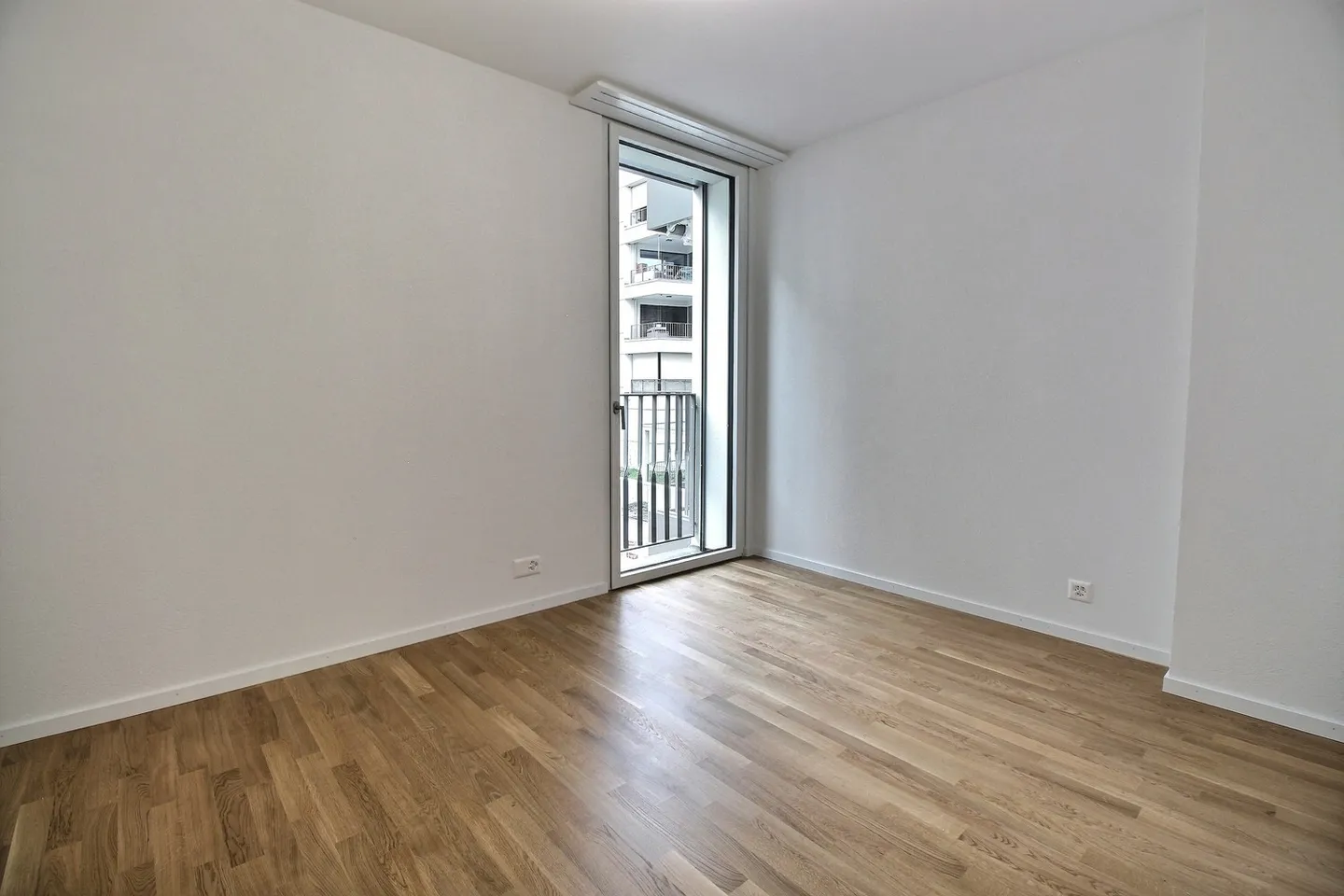 5,5 pièces neuf au 1er étage ! - Photo 5 sur 13