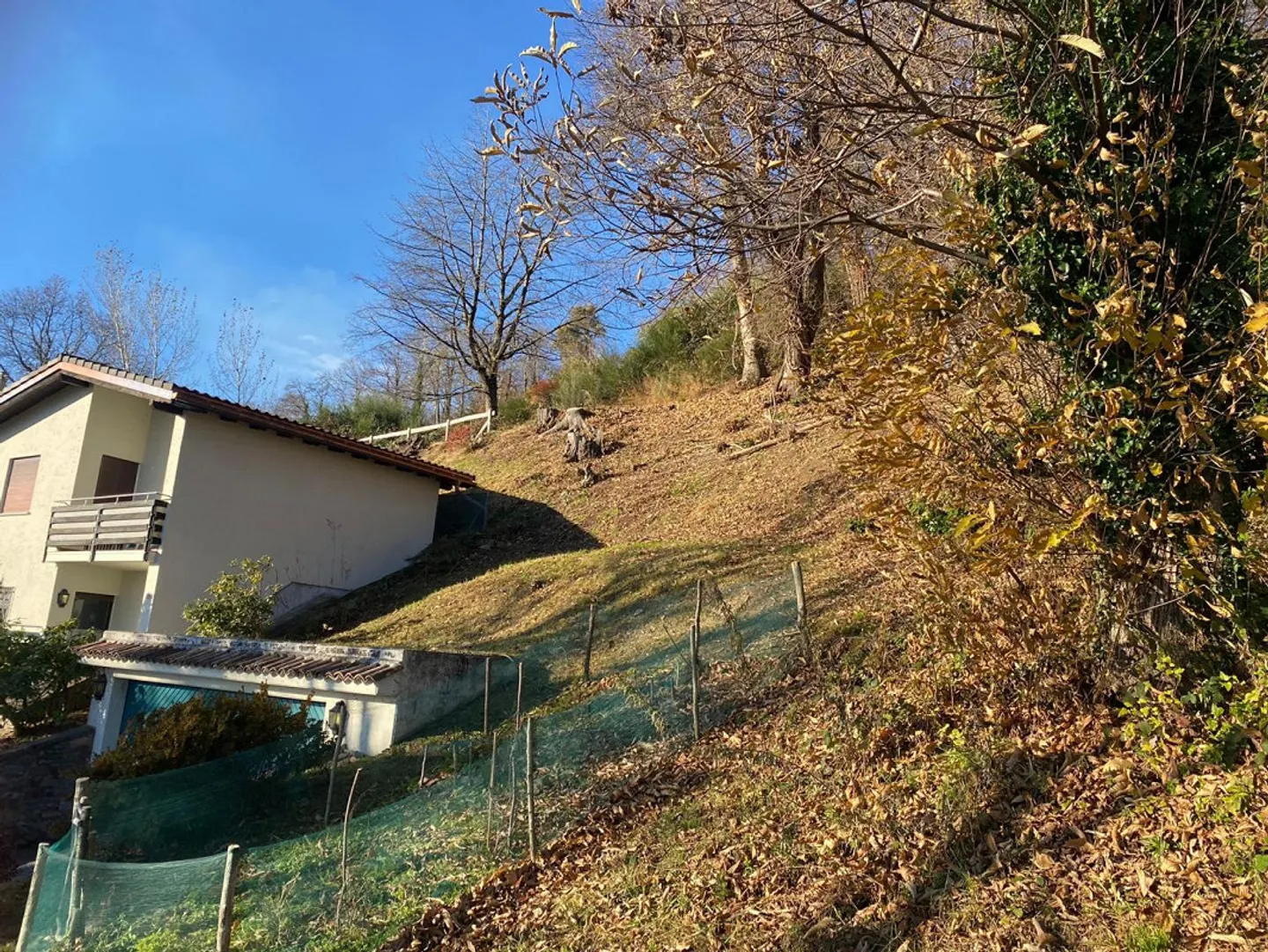 Baugrundstück 2141 m2 sehr ruhig, sonnig mit Aussicht ... - Foto 10 von 12