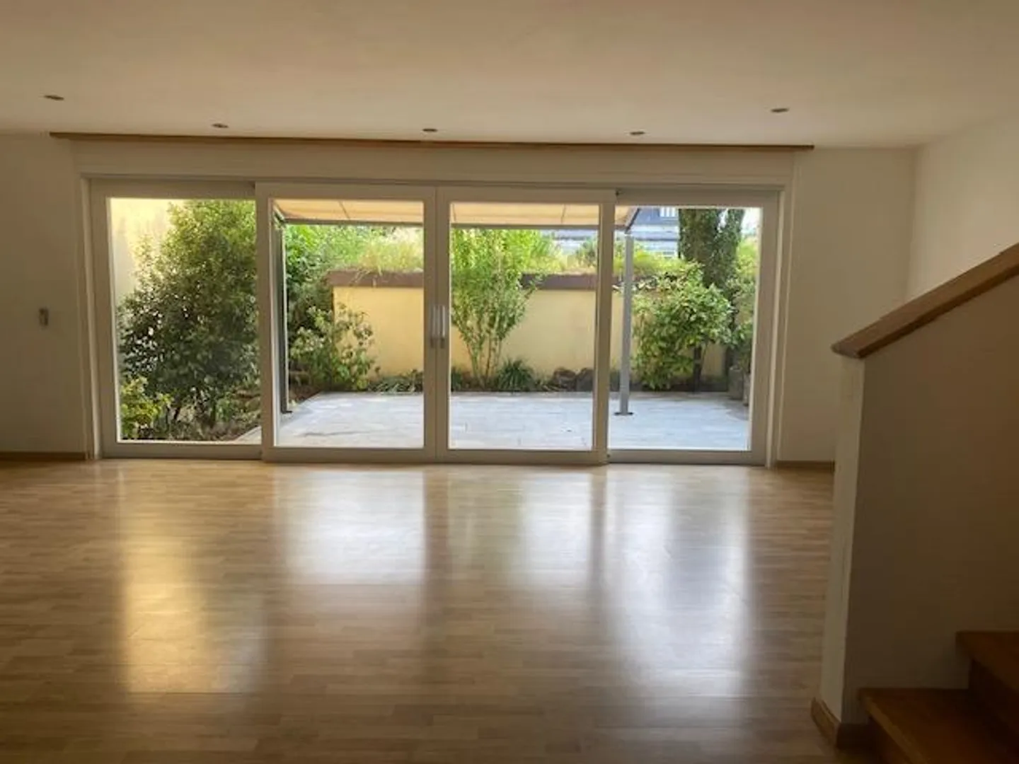 Modernly designed duplex apartment - Photo 2 of 5